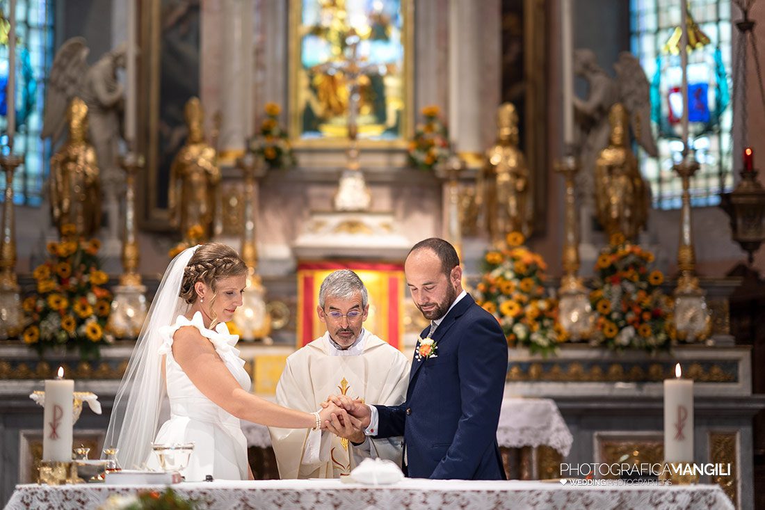 029 reportage wedding cerimonia sposi chiesa foto promesse matrimonio missaglia lecco 029 reportage wedding cerimonia sposi chiesa foto promesse matrimonio missaglia lecco