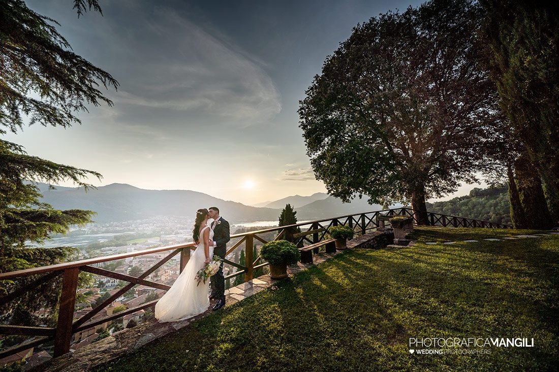 030 reportage wedding sposi foto matrimonio castello rossino lecco vista lago como 030 reportage wedding sposi foto matrimonio castello rossino lecco vista lago como