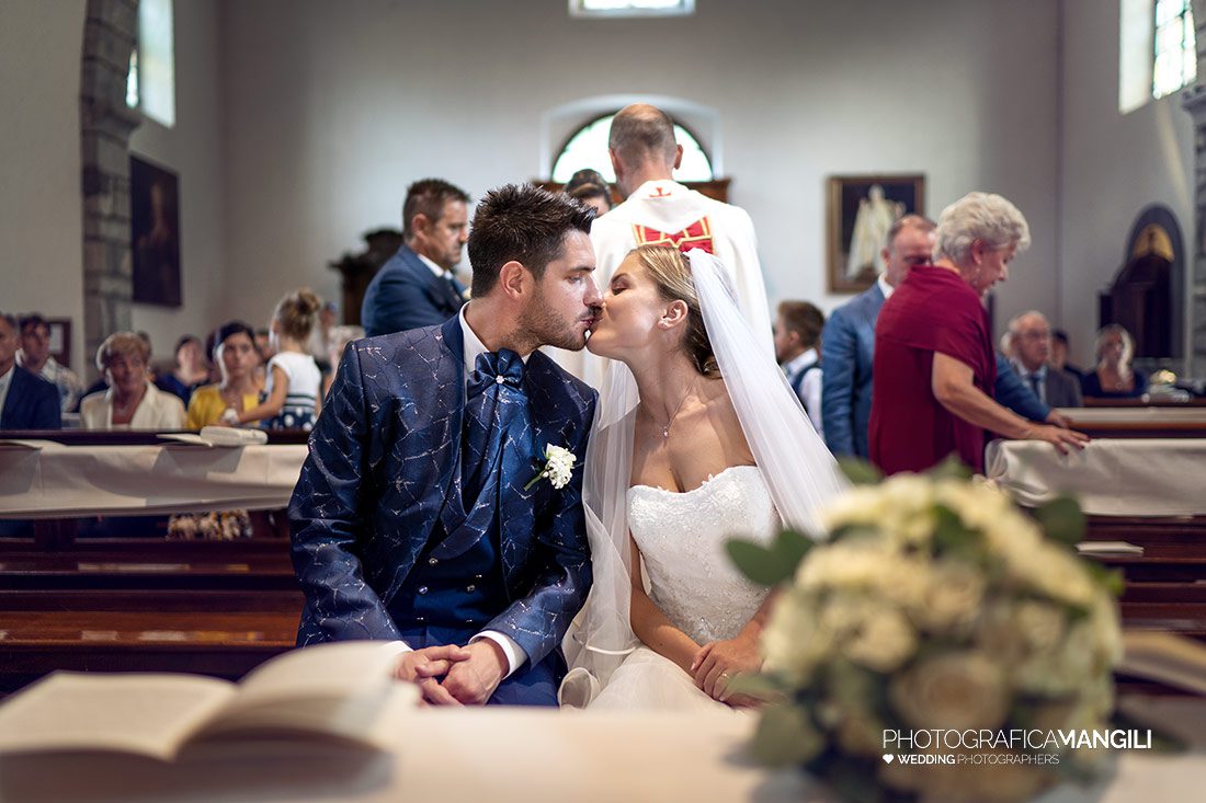 033 reportage cerimonia chiesa sposi foto matrimonio wedding sotto monte bergamo 033 reportage cerimonia chiesa sposi foto matrimonio wedding sotto monte bergamo