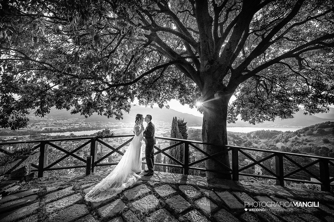 033 reportage wedding sposi foto matrimonio castello rossino lecco vista lago como 033 reportage wedding sposi foto matrimonio castello rossino lecco vista lago como