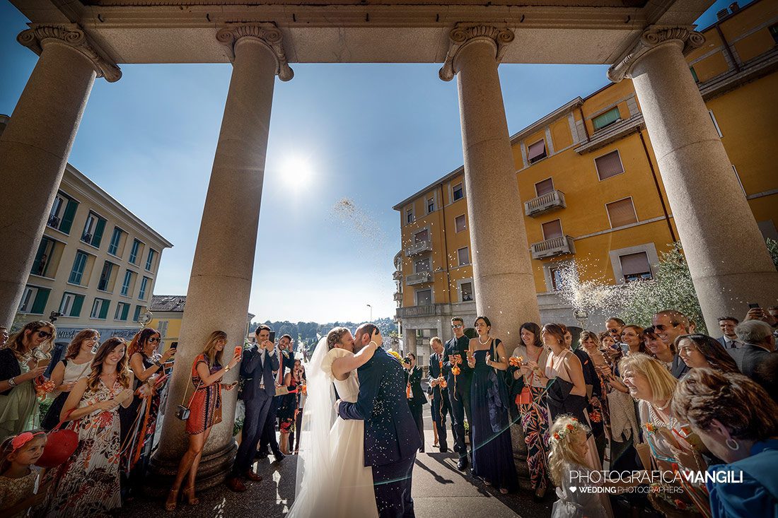 037 reportage wedding cerimonia sposi uscita lancio riso chiesa foto matrimonio missaglia lecco 037 reportage wedding cerimonia sposi uscita lancio riso chiesa foto matrimonio missaglia lecco