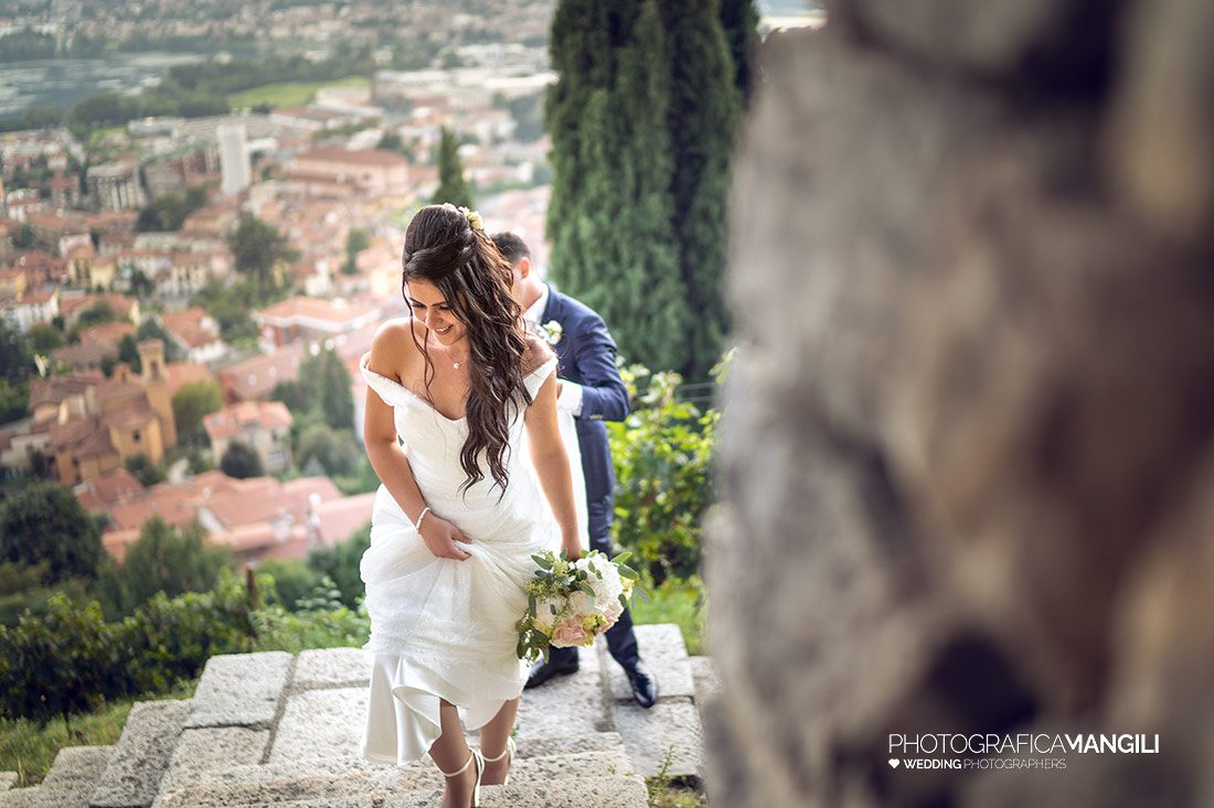 043 reportage wedding sposi foto matrimonio castello rossino lecco vista lago como 043 reportage wedding sposi foto matrimonio castello rossino lecco vista lago como