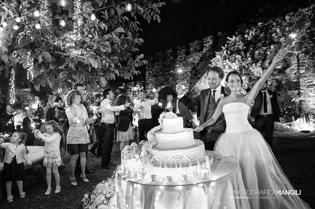 056 reportage sposi foto taglio torta matrimonio wedding castello rossino lecco 056 reportage sposi foto taglio torta matrimonio wedding castello rossino lecco