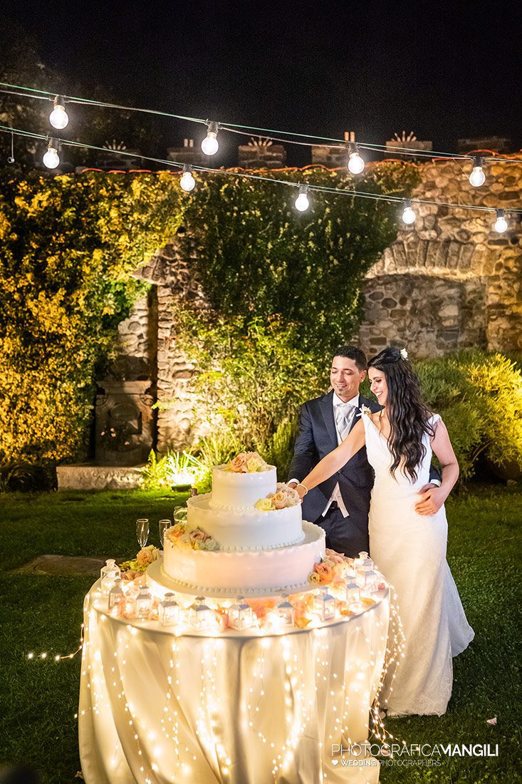 056 reportage wedding sposi foto matrimonio castello rossino taglio torta lecco lago como 056 reportage wedding sposi foto matrimonio castello rossino taglio torta lecco lago como