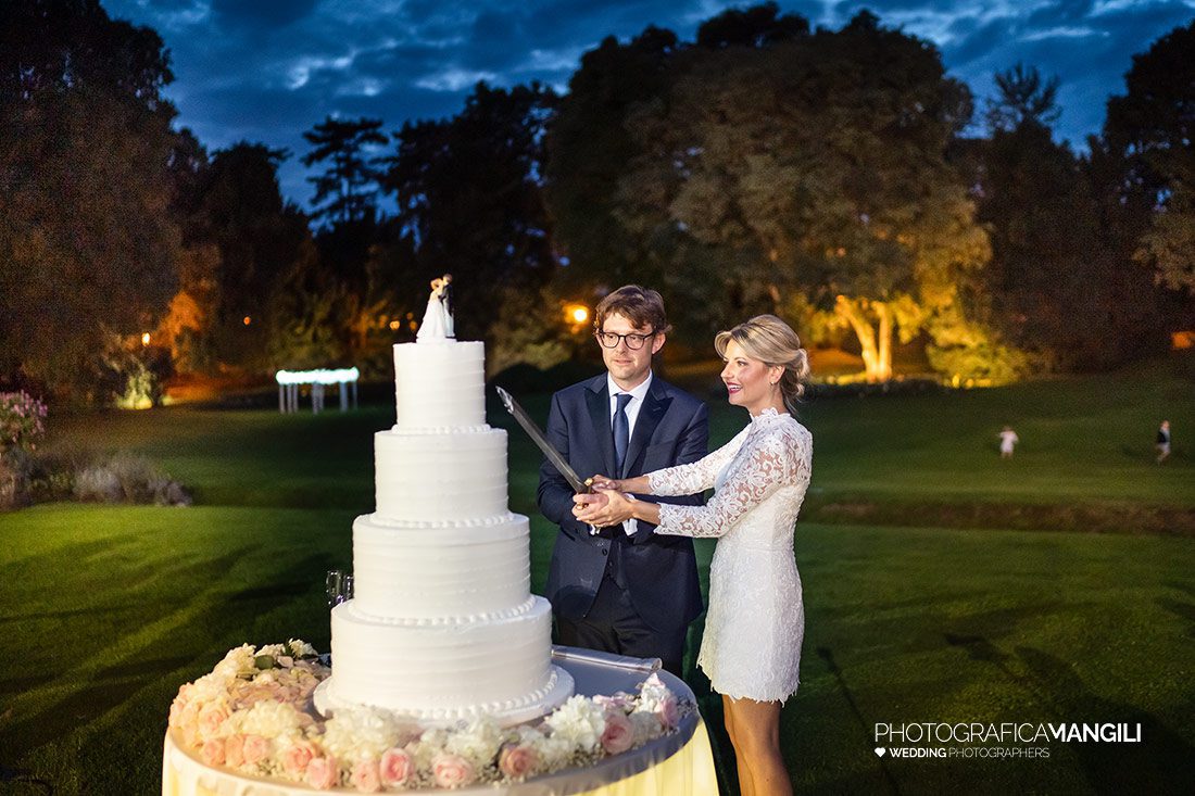070 reportage wedding sposi foto taglio torta matrimonio villa zanchi stezzano bergamo 070 reportage wedding sposi foto taglio torta matrimonio villa zanchi stezzano bergamo