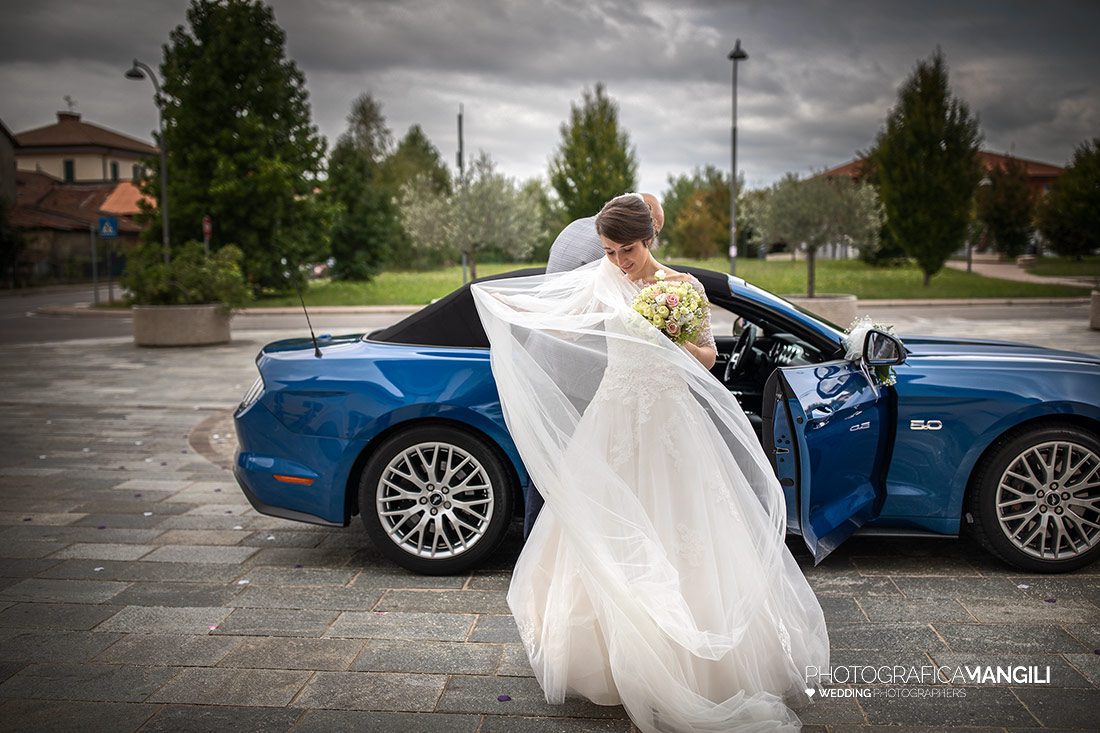 010 reportage arrivo ingresso sposi foto matrimonio chiesa robbiate wedding lecco 010 reportage arrivo ingresso sposi foto matrimonio chiesa robbiate wedding lecco