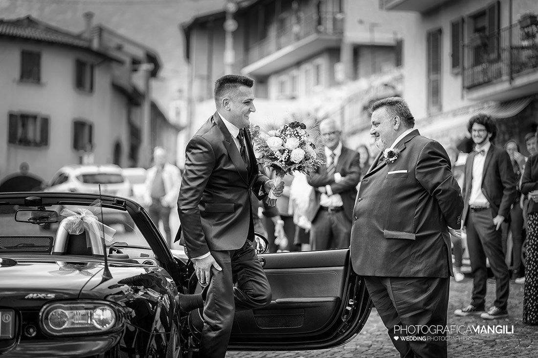 011 reportage arrivo ingresso sposi foto chiesa wedding matrimonio bergamo 011 reportage arrivo ingresso sposi foto chiesa wedding matrimonio bergamo