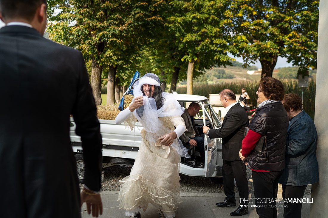 020 reportage arrivo ingresso sposi foto santuario prada mapello wedding matrimonio bergamo 020 reportage arrivo ingresso sposi foto santuario prada mapello wedding matrimonio bergamo