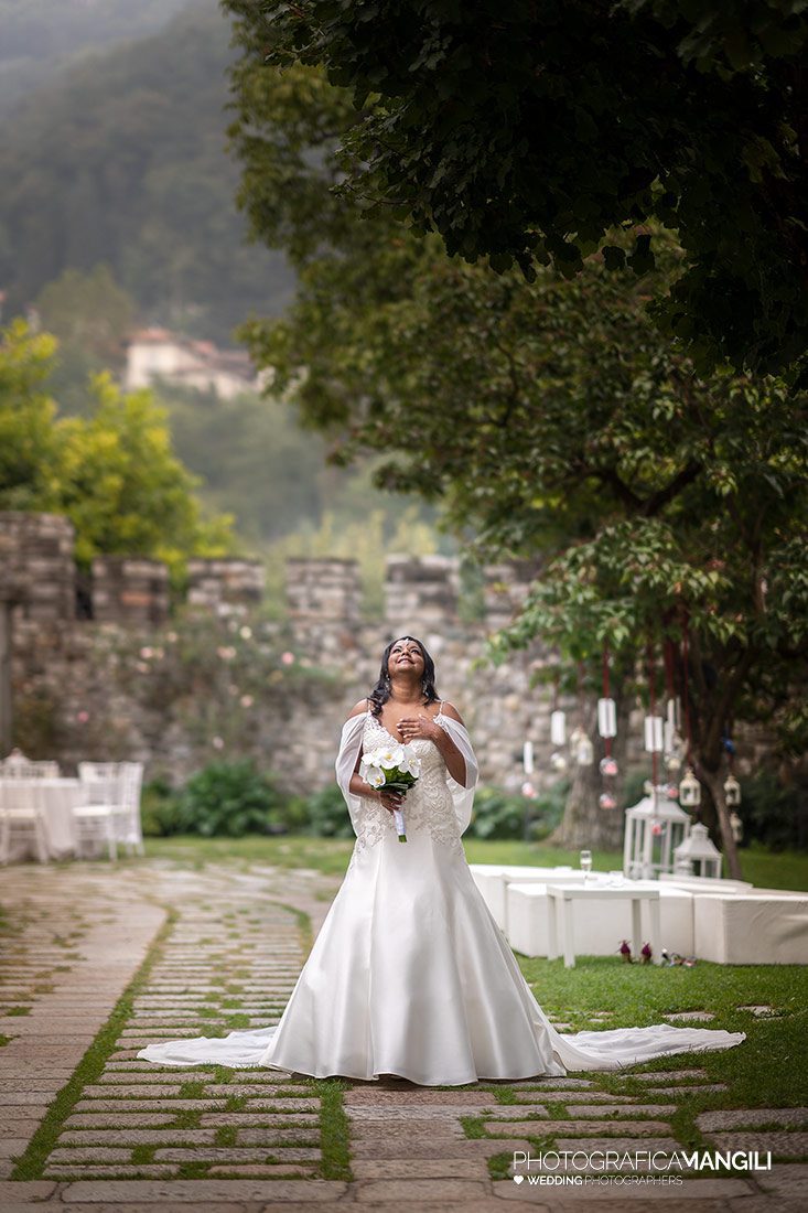 021 reportage arrivo ingresso sposi foto matrimonio cerimonia rito civile castello rossino wedding lecco