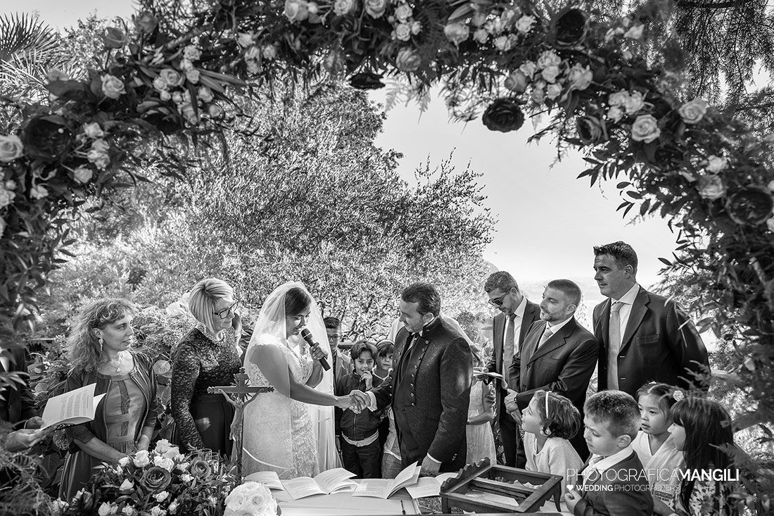 029 reportage sposi foto matrimonio rito civile cerimonia wedding castello rossino lecco 029 reportage sposi foto matrimonio rito civile cerimonia wedding castello rossino lecco