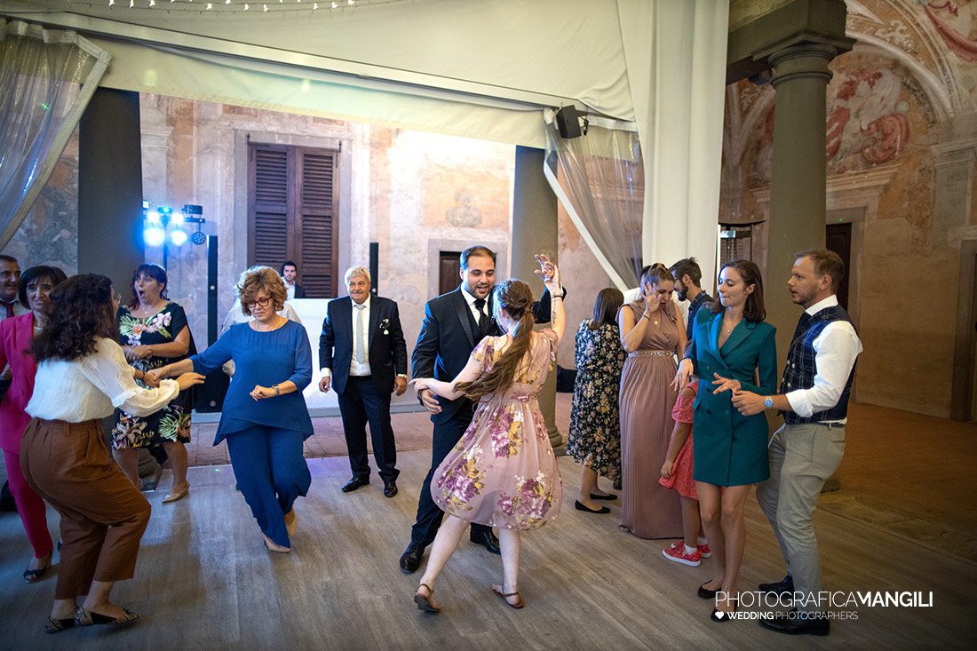 069 reportage sposi foto balli matrimonio wedding castello cavernago bergamo 069 reportage sposi foto balli matrimonio wedding castello cavernago bergamo