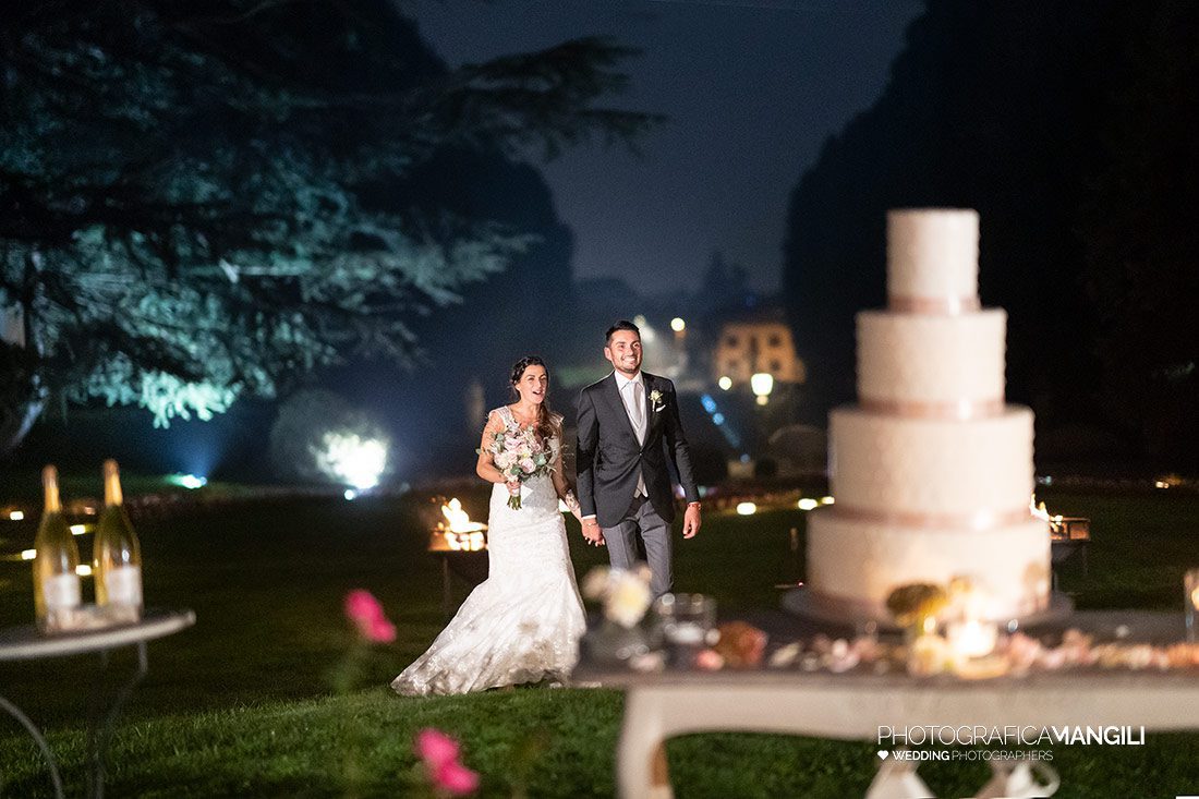 073 reportage sposi foto taglio torta matrimonio wedding villa acquaroli carvico bergamo 1 073 reportage sposi foto taglio torta matrimonio wedding villa acquaroli carvico bergamo 1