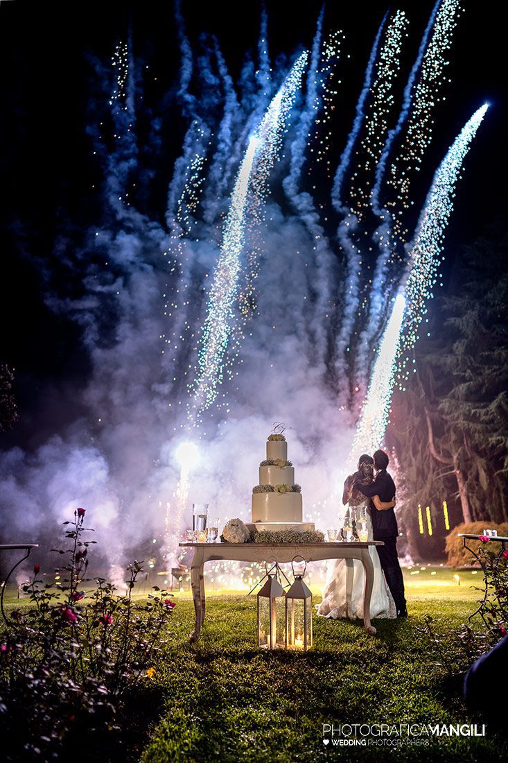 076 reportage sposi foto fuochi artificio matrimonio wedding villa acquaroli carvico bergamo 076 reportage sposi foto fuochi artificio matrimonio wedding villa acquaroli carvico bergamo