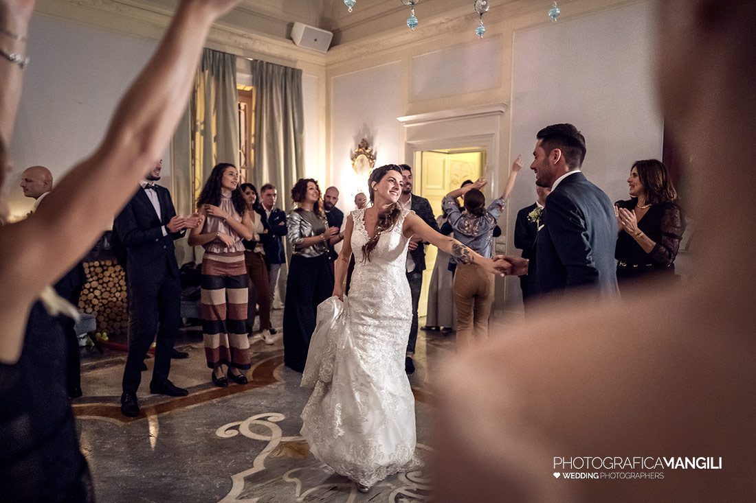 084 reportage sposi foto balli matrimonio wedding villa acquaroli carvico bergamo 084 reportage sposi foto balli matrimonio wedding villa acquaroli carvico bergamo