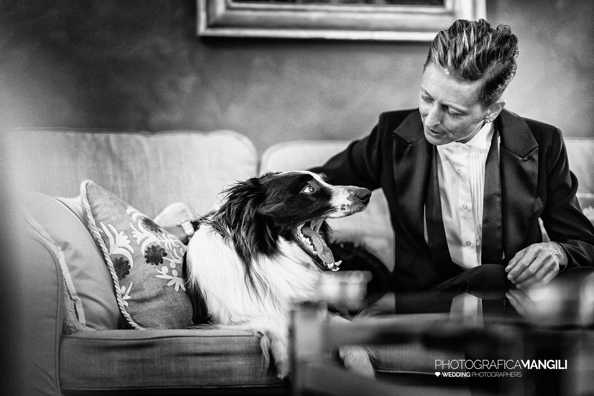 005 preparativi sposi cane foto matrimonio lecco castello rossino 005 preparativi sposi cane foto matrimonio lecco castello rossino