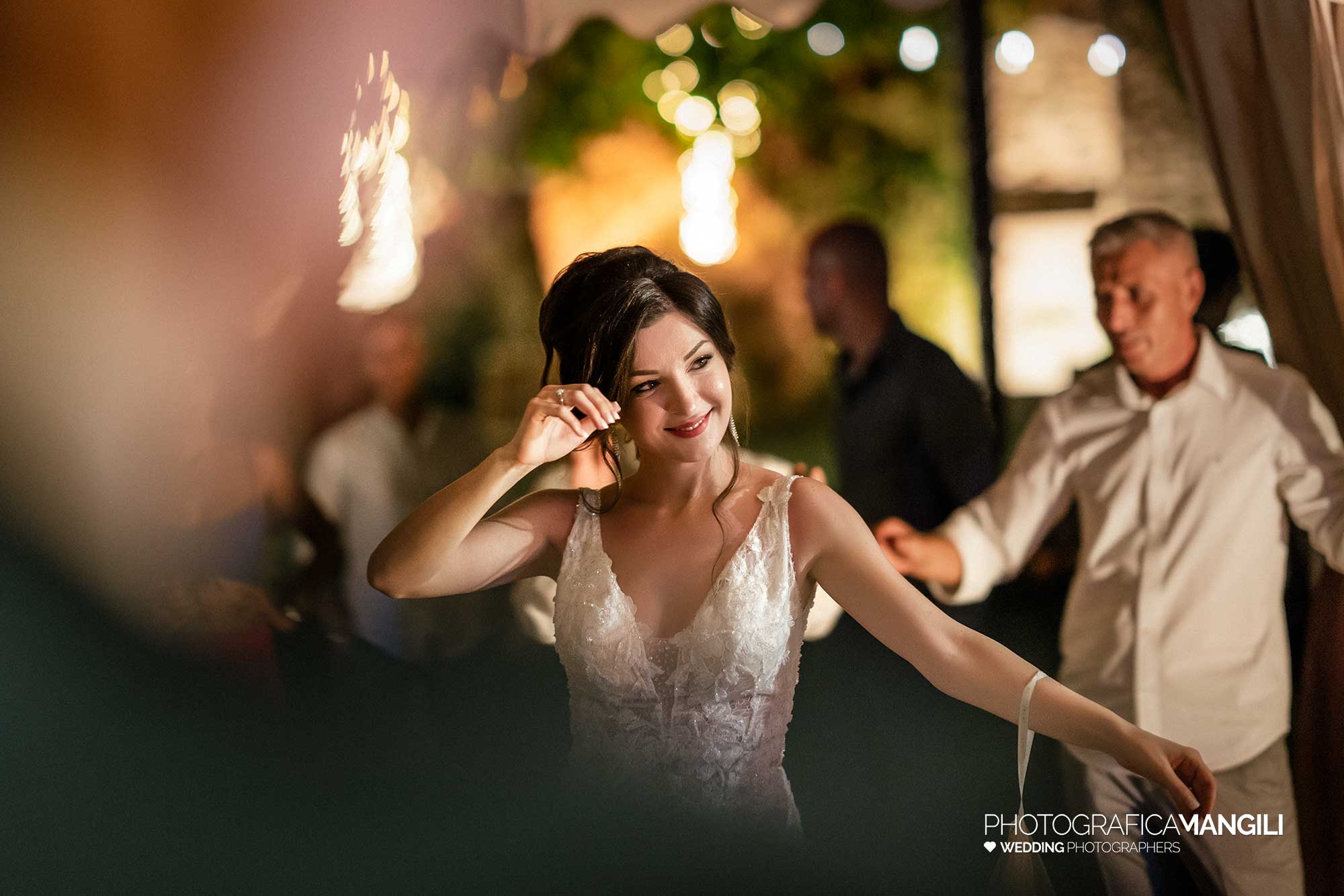 064 fotografo matrimonio lecco castello rossino balli festa 064 fotografo matrimonio lecco castello rossino balli festa