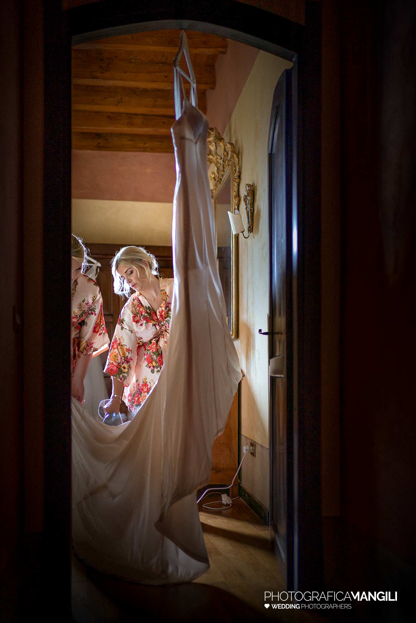 002 foto matrimonio reportage wedding abito sposa lecco castello rossino 002 foto matrimonio reportage wedding abito sposa lecco castello rossino