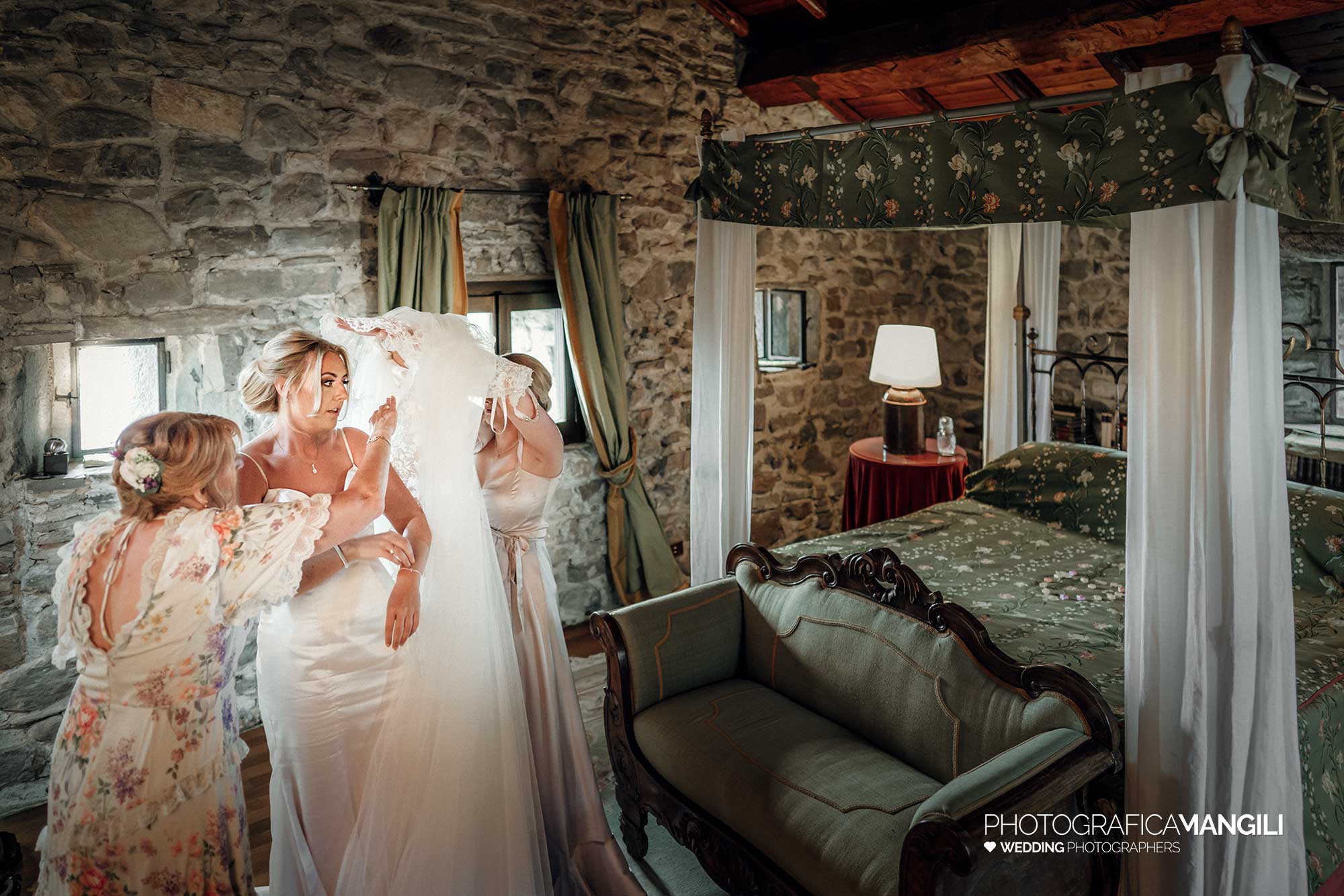 005 foto matrimonio reportage wedding preparazione lecco castello rossino 005 foto matrimonio reportage wedding preparazione lecco castello rossino