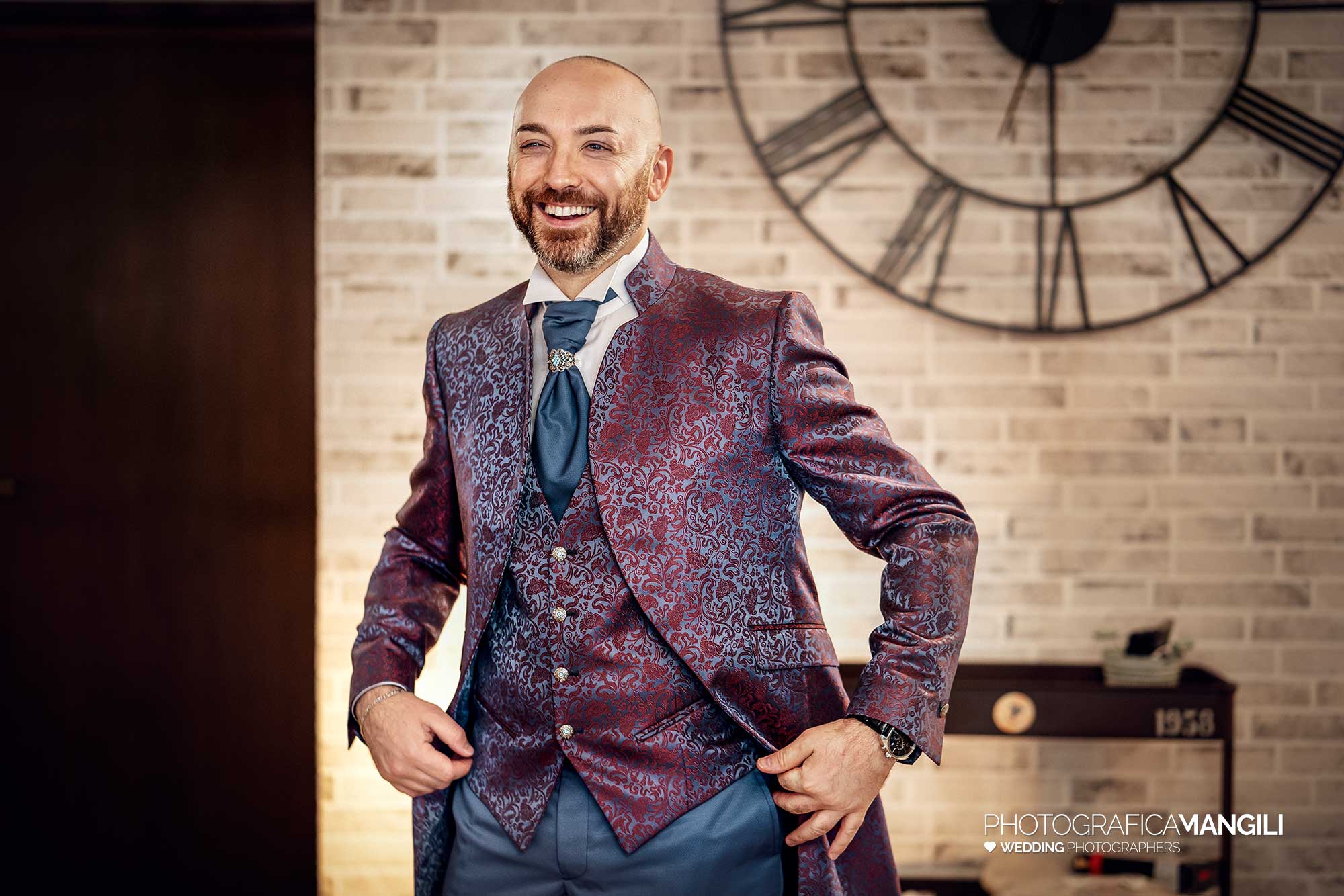 008 foto matrimonio wedding bergamo preparativi sposo castello marnee 008 foto matrimonio wedding bergamo preparativi sposo castello marnee