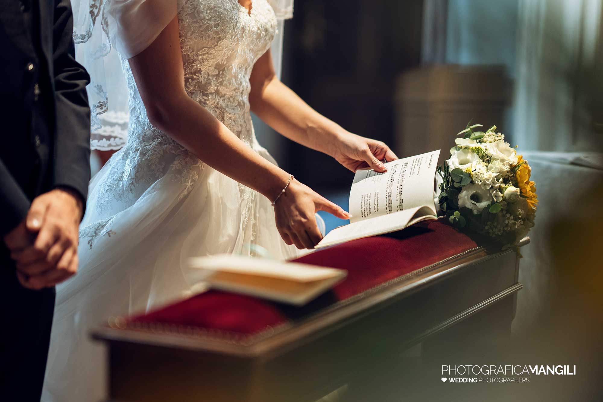 016 foto matrimonio reportage cerimonia religiosa sposa chiesa stezzano bergamo 016 foto matrimonio reportage cerimonia religiosa sposa chiesa stezzano bergamo