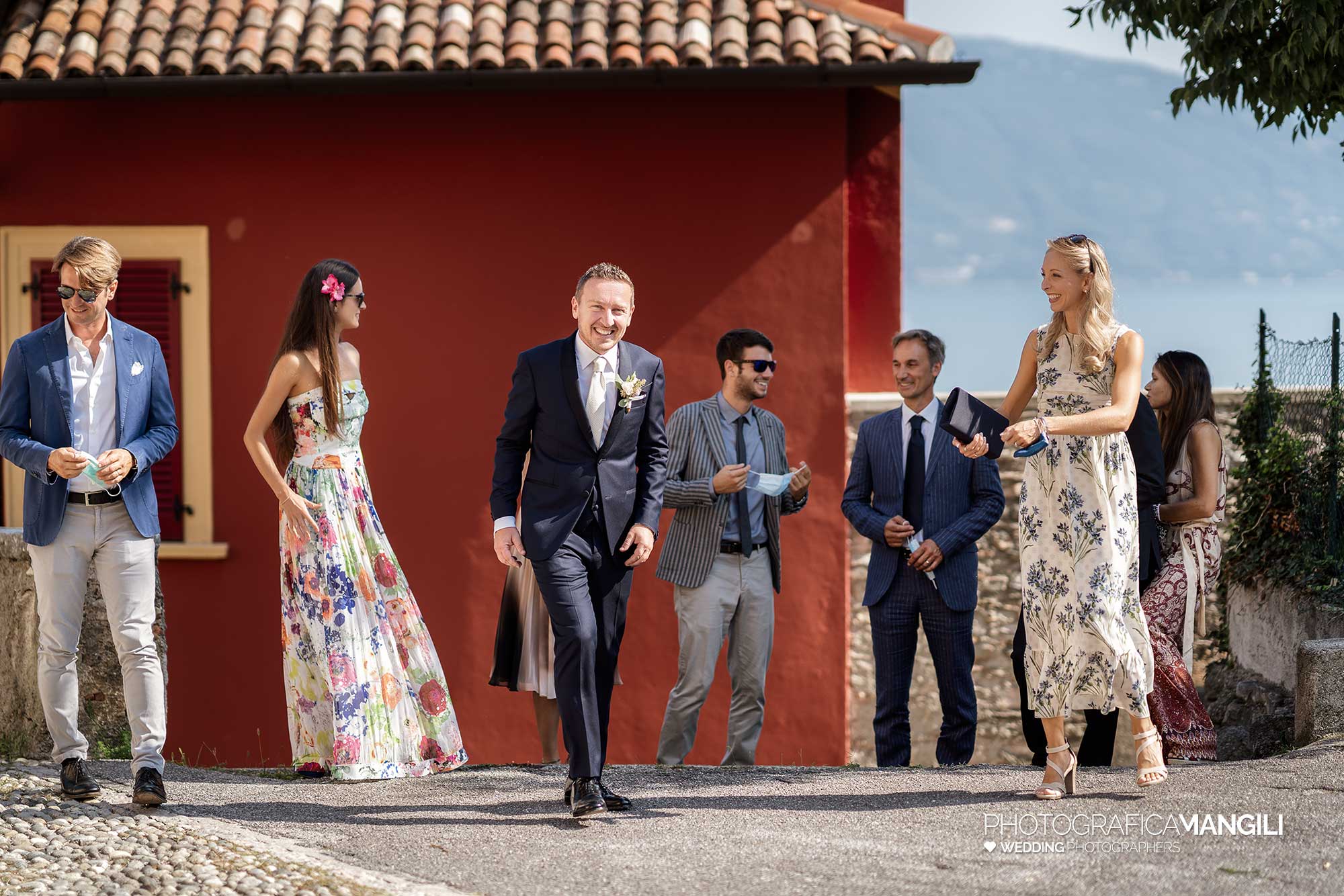 017 fotografo matrimonio wedding sposo cerimonia chiesa lago di garda 017 fotografo matrimonio wedding sposo cerimonia chiesa lago di garda