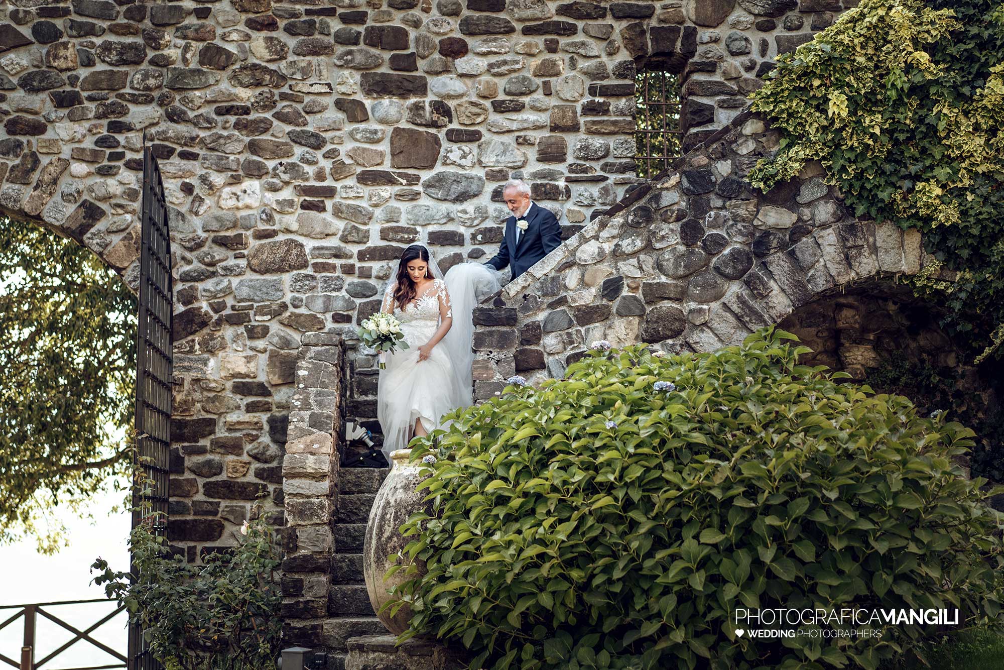 020 foto matrimonio reportage ingresso sposa wedding lecco castello rossino 020 foto matrimonio reportage ingresso sposa wedding lecco castello rossino