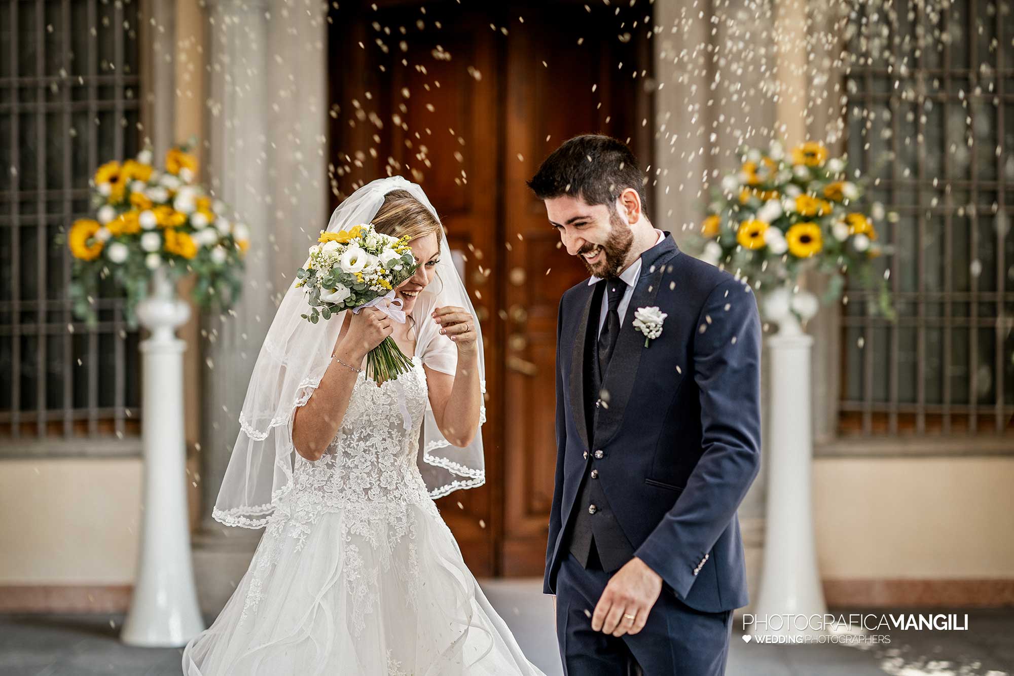 020 foto matrimonio reportage uscita sposi chiesa stezzano bergamo 020 foto matrimonio reportage uscita sposi chiesa stezzano bergamo