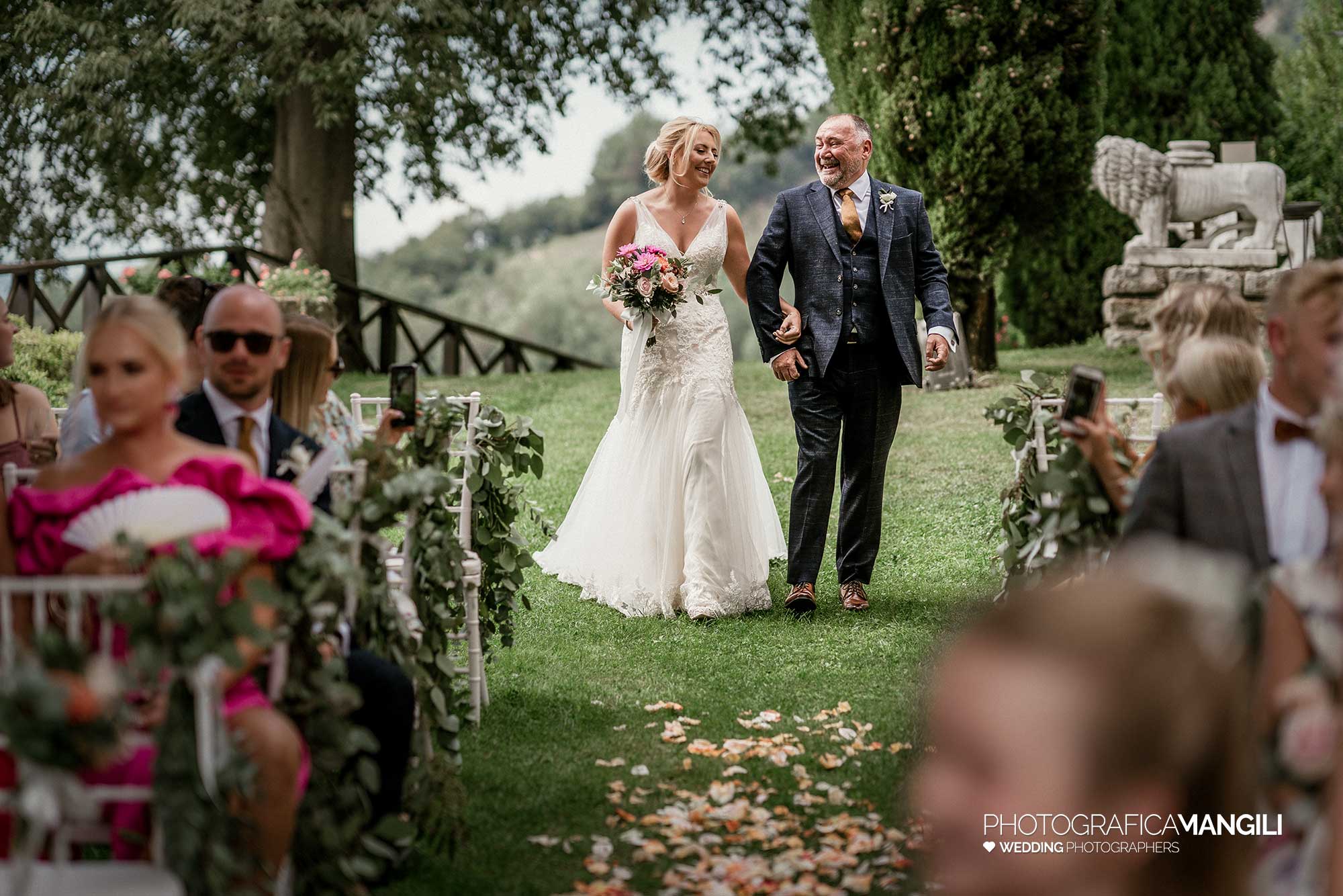 023 foto matrimonio reportage wedding ingresso sposa lecco castello rossino 023 foto matrimonio reportage wedding ingresso sposa lecco castello rossino