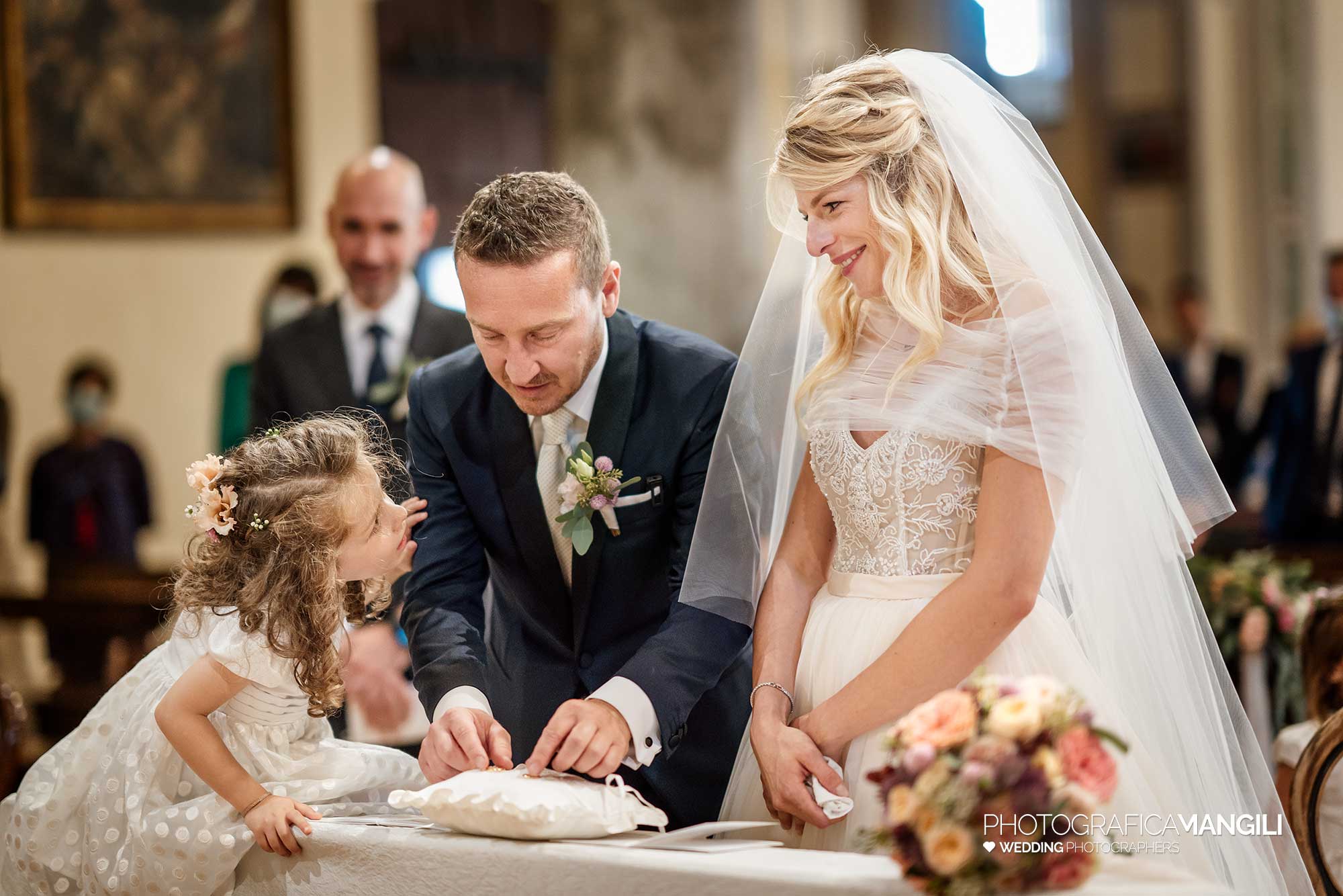024 fotografo matrimonio wedding sposi cerimonia religiosa chiesa lago di garda 024 fotografo matrimonio wedding sposi cerimonia religiosa chiesa lago di garda
