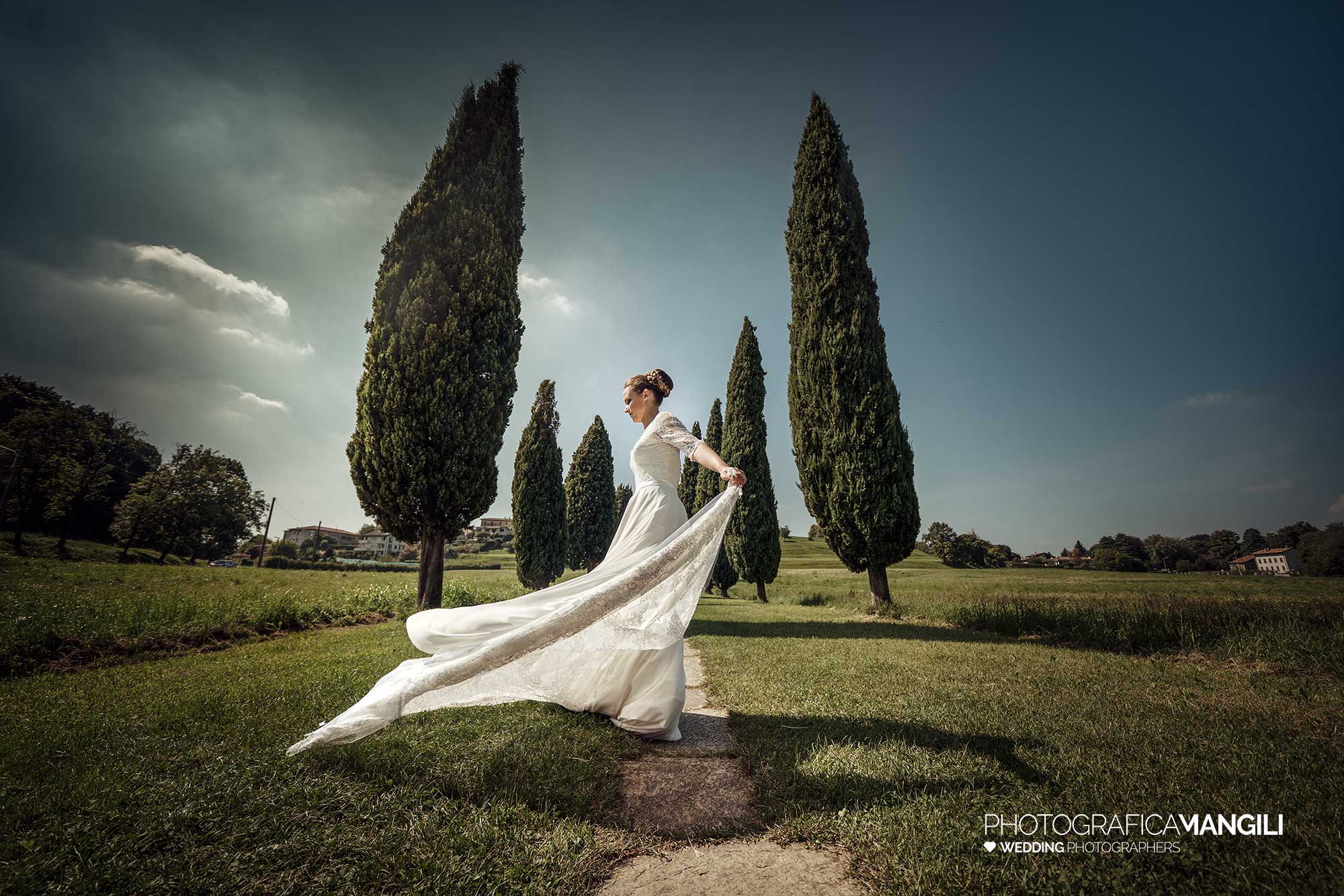 026 fotografo matrimonio wedding ritratto sposa antico borgo della madonnina lecco 026 fotografo matrimonio wedding ritratto sposa antico borgo della madonnina lecco