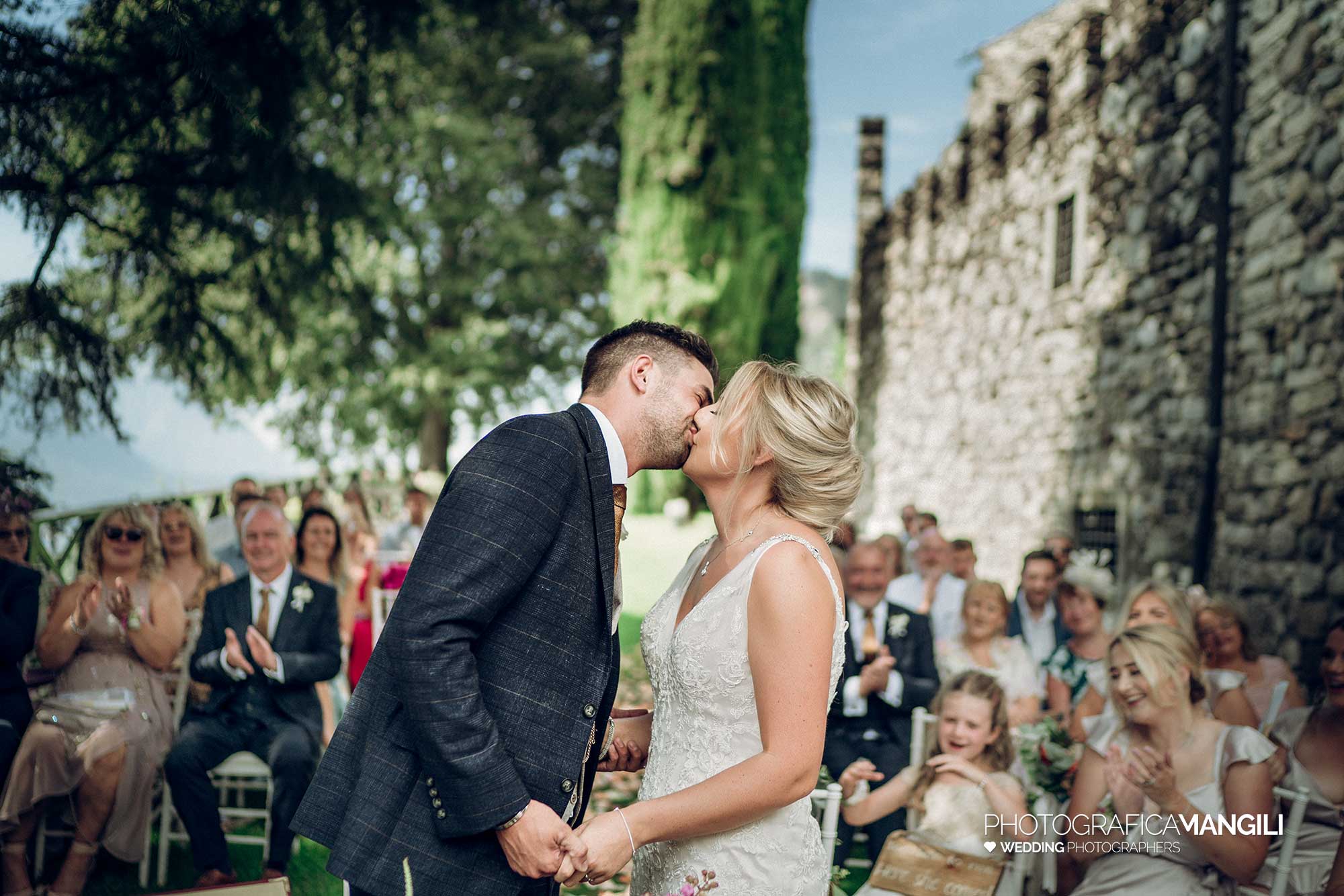 027 foto matrimonio reportage wedding rito civile bacio lecco castello rossino 027 foto matrimonio reportage wedding rito civile bacio lecco castello rossino
