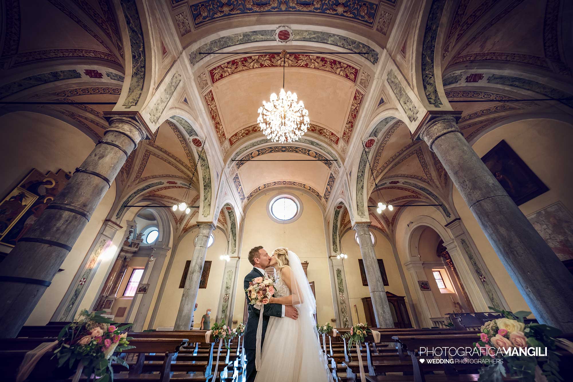 028 fotografo matrimonio wedding ritratto sposi chiesa lago di garda 028 fotografo matrimonio wedding ritratto sposi chiesa lago di garda