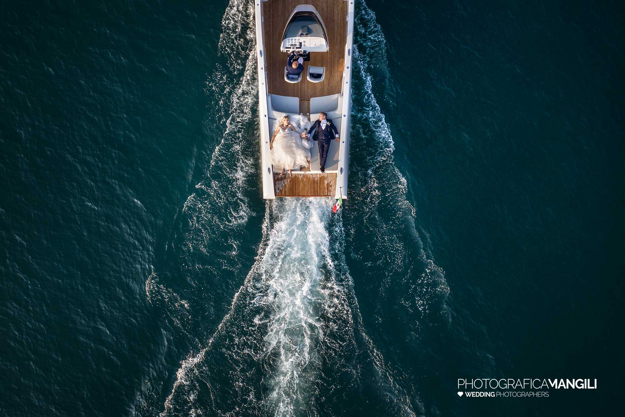 032 fotografo matrimonio wedding sposi motoscafo barca drone lago di garda 032 fotografo matrimonio wedding sposi motoscafo barca drone lago di garda