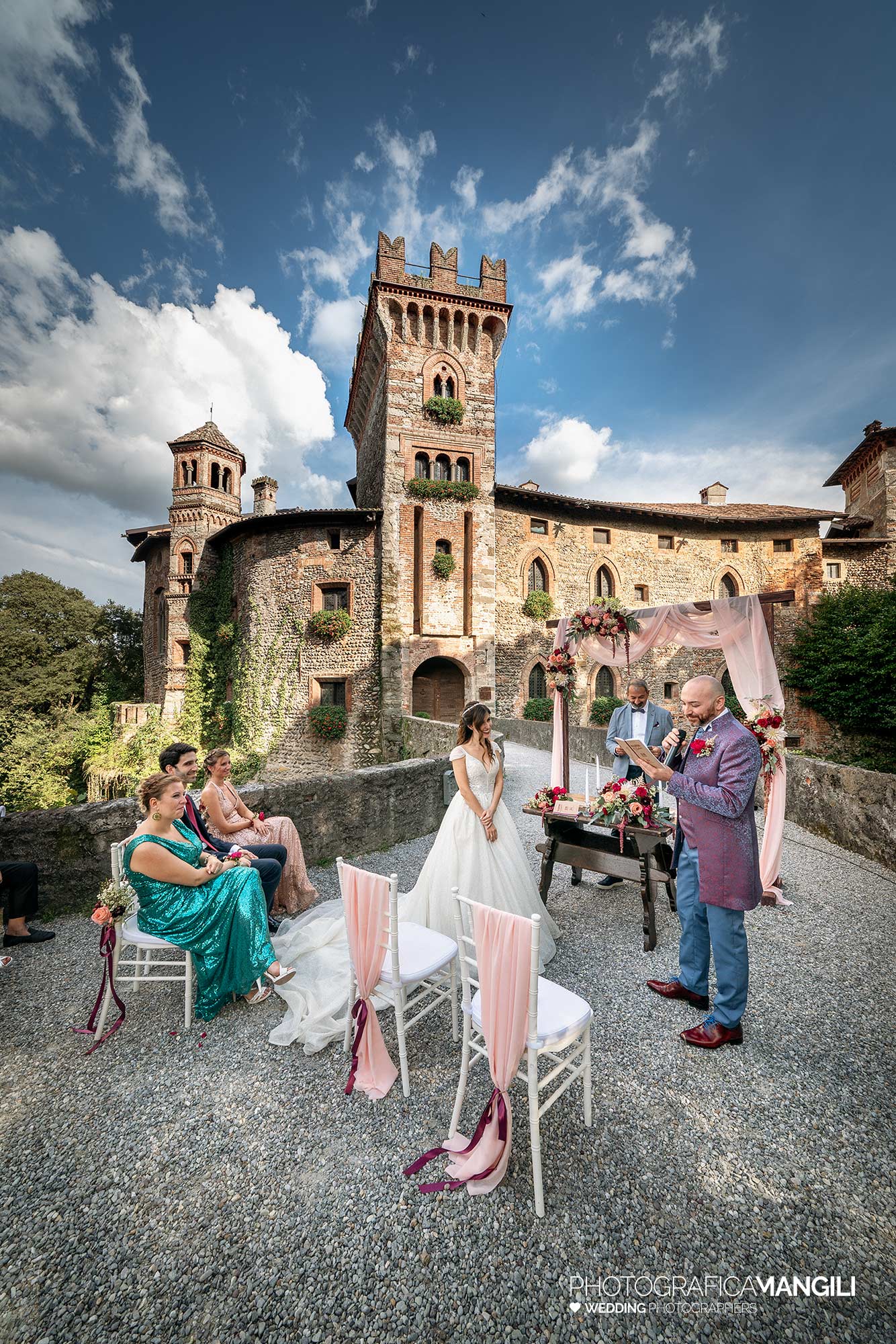033 foto matrimonio reportage wedding rito civile bergamo castello marne 033 foto matrimonio reportage wedding rito civile bergamo castello marne