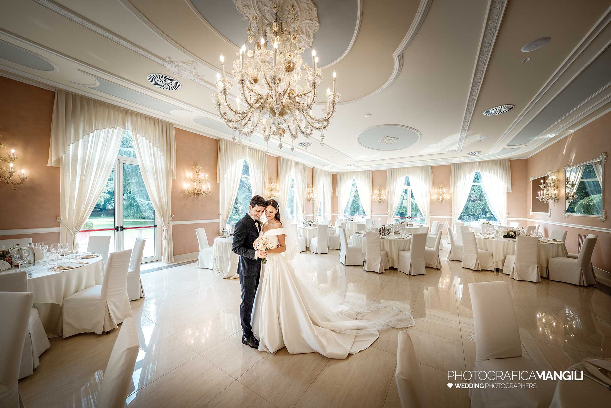 033 reportage sposi foto matrimonio wedding salone villa mattioli monza brianza 033 reportage sposi foto matrimonio wedding salone villa mattioli monza brianza