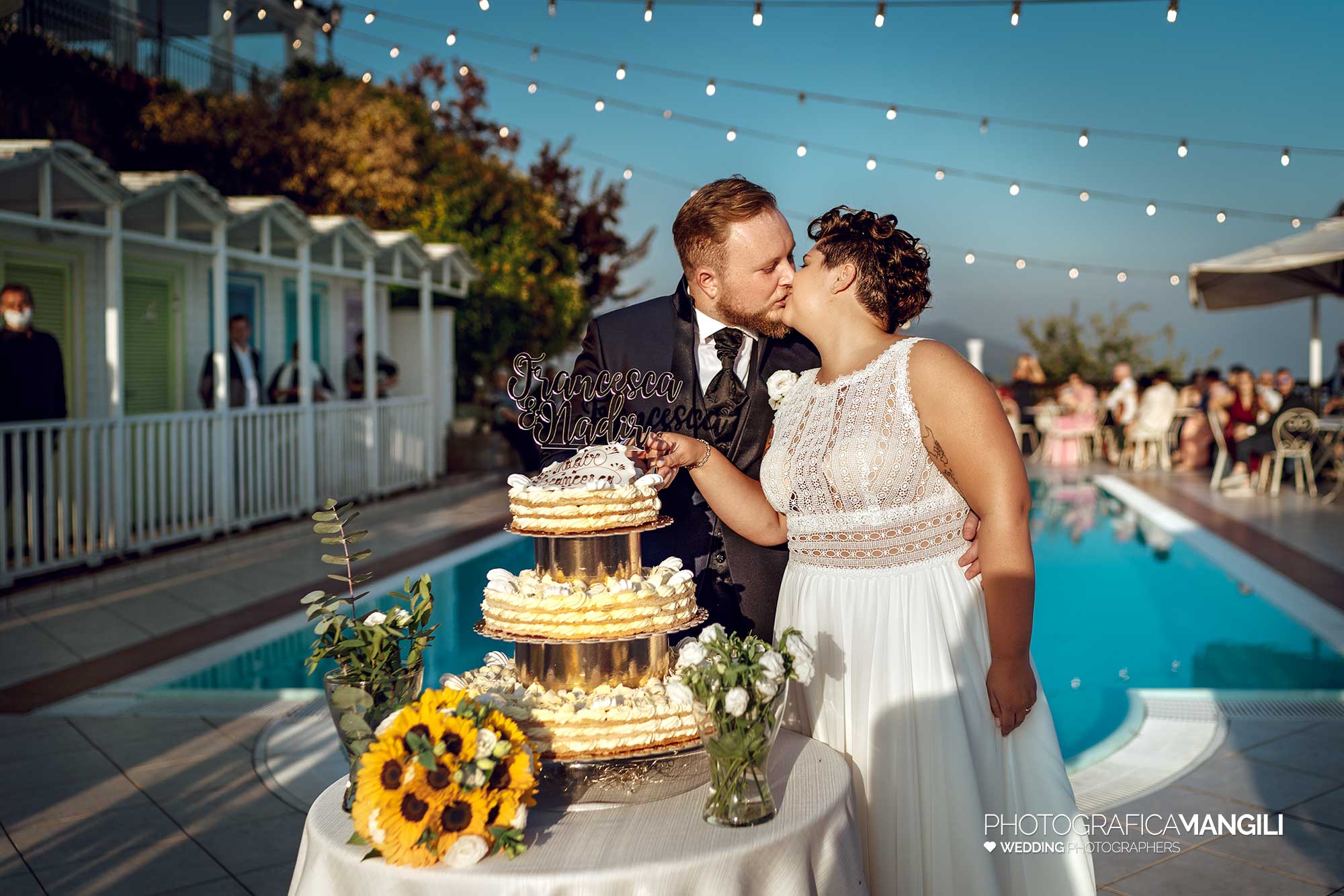 034 fotografo matrimonio taglio torta bergamo san giovanni delle formiche 034 fotografo matrimonio taglio torta bergamo san giovanni delle formiche