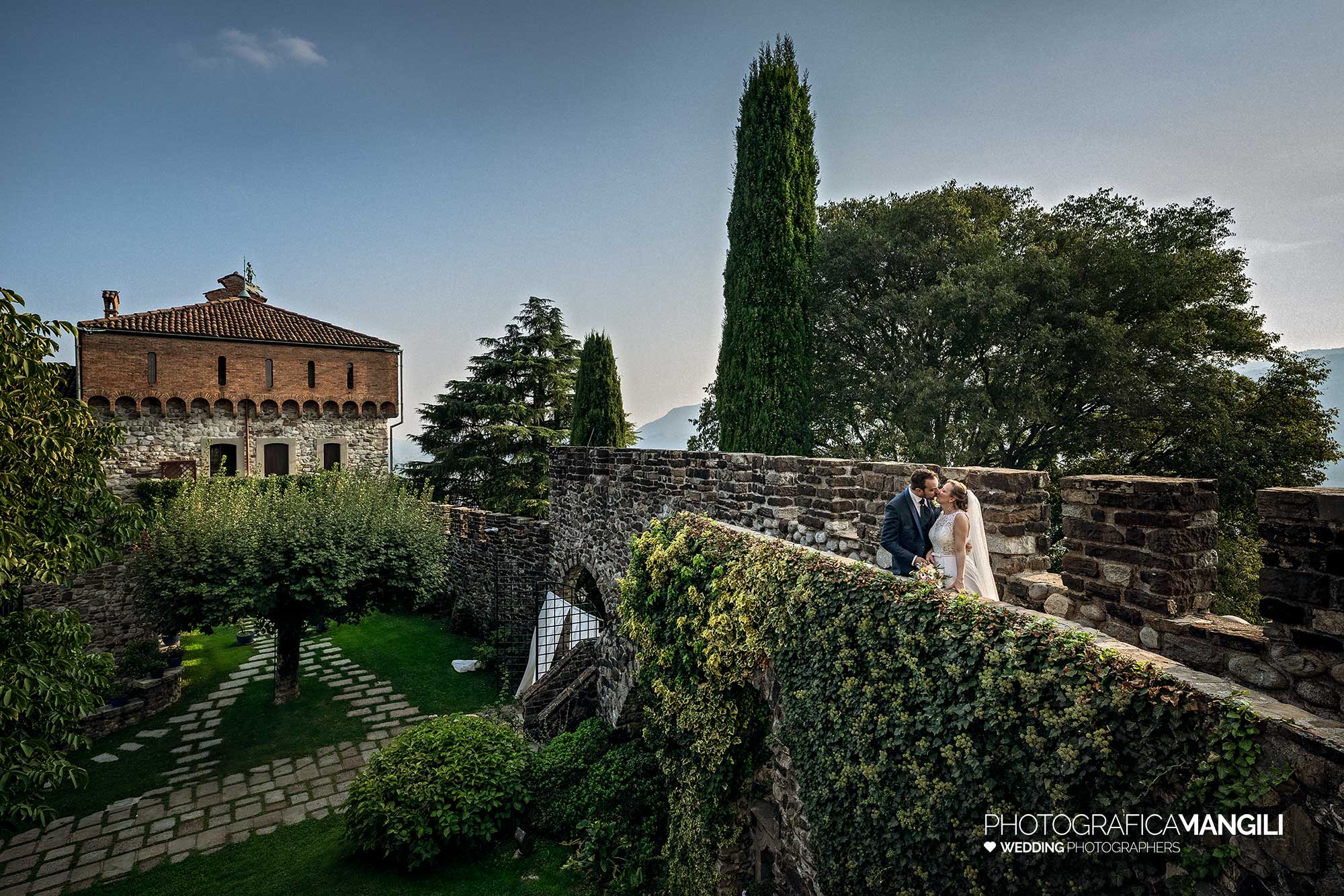 035 foto matrimonio reportage wedding ritratto sposi lecco castello rossino 035 foto matrimonio reportage wedding ritratto sposi lecco castello rossino