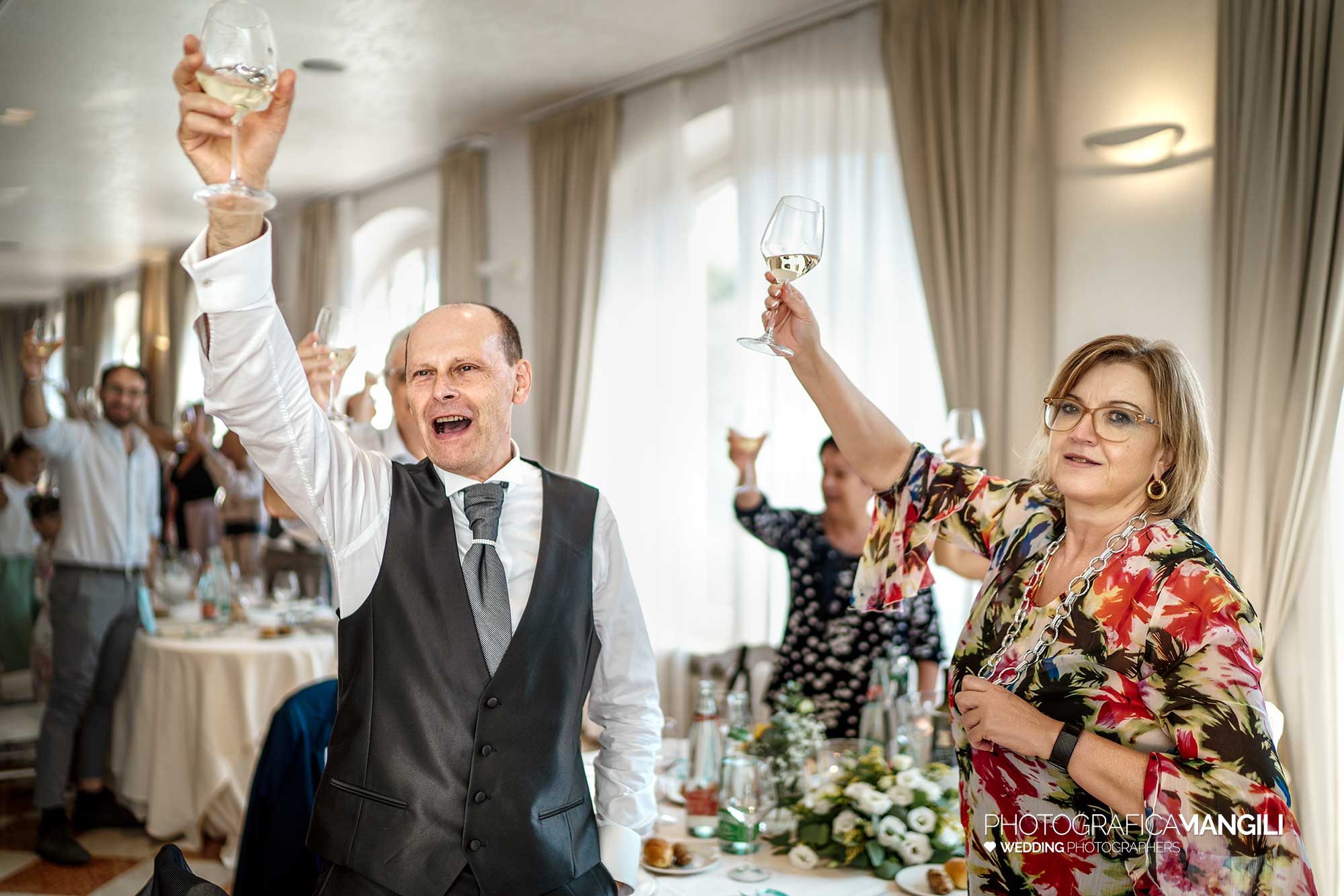 040 foto matrimonio reportage wedding brindisi gandosso bergamo il fontanile 040 foto matrimonio reportage wedding brindisi gandosso bergamo il fontanile