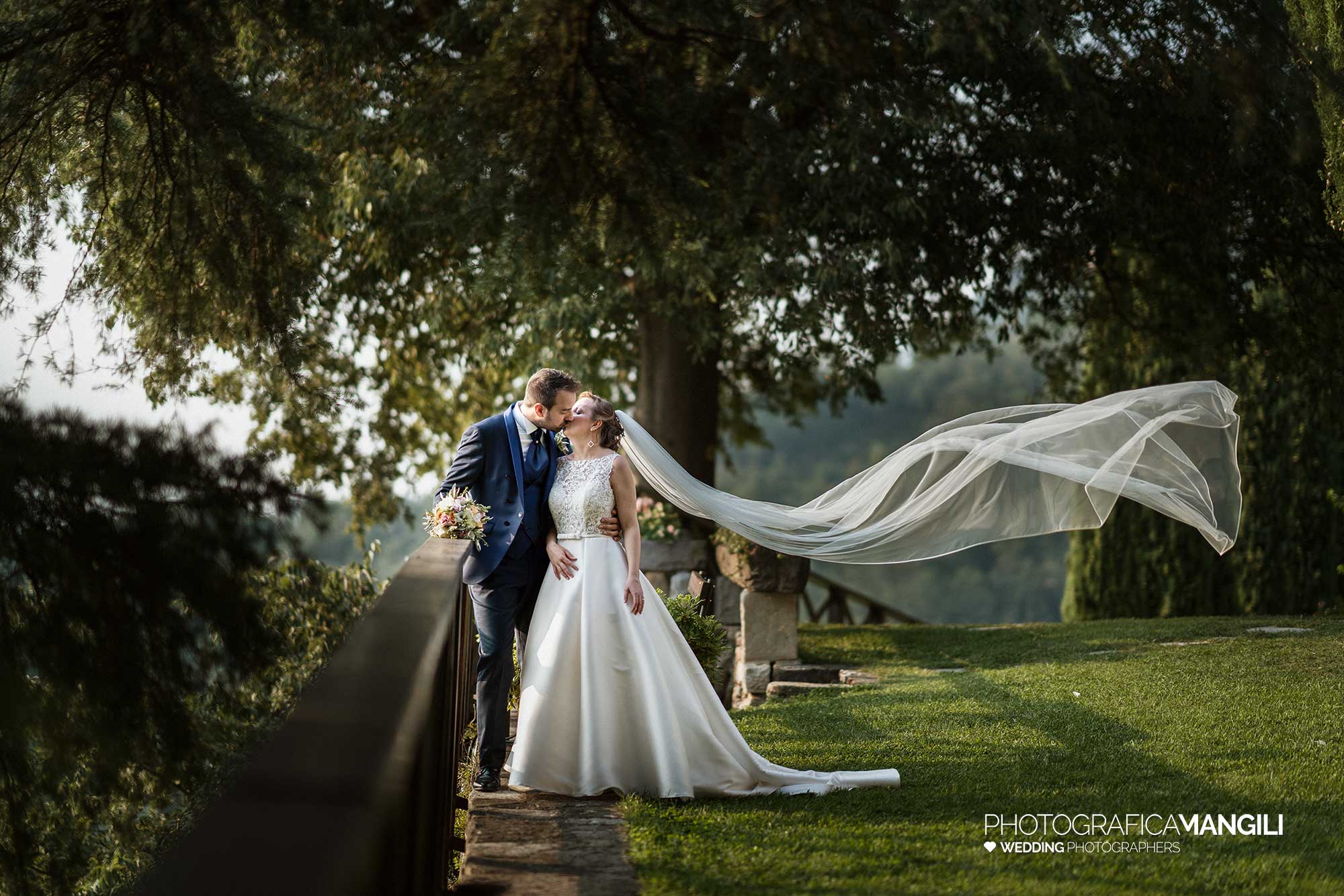 041 foto matrimonio reportage wedding ritratto sposi lecco castello rossino 1 041 foto matrimonio reportage wedding ritratto sposi lecco castello rossino 1