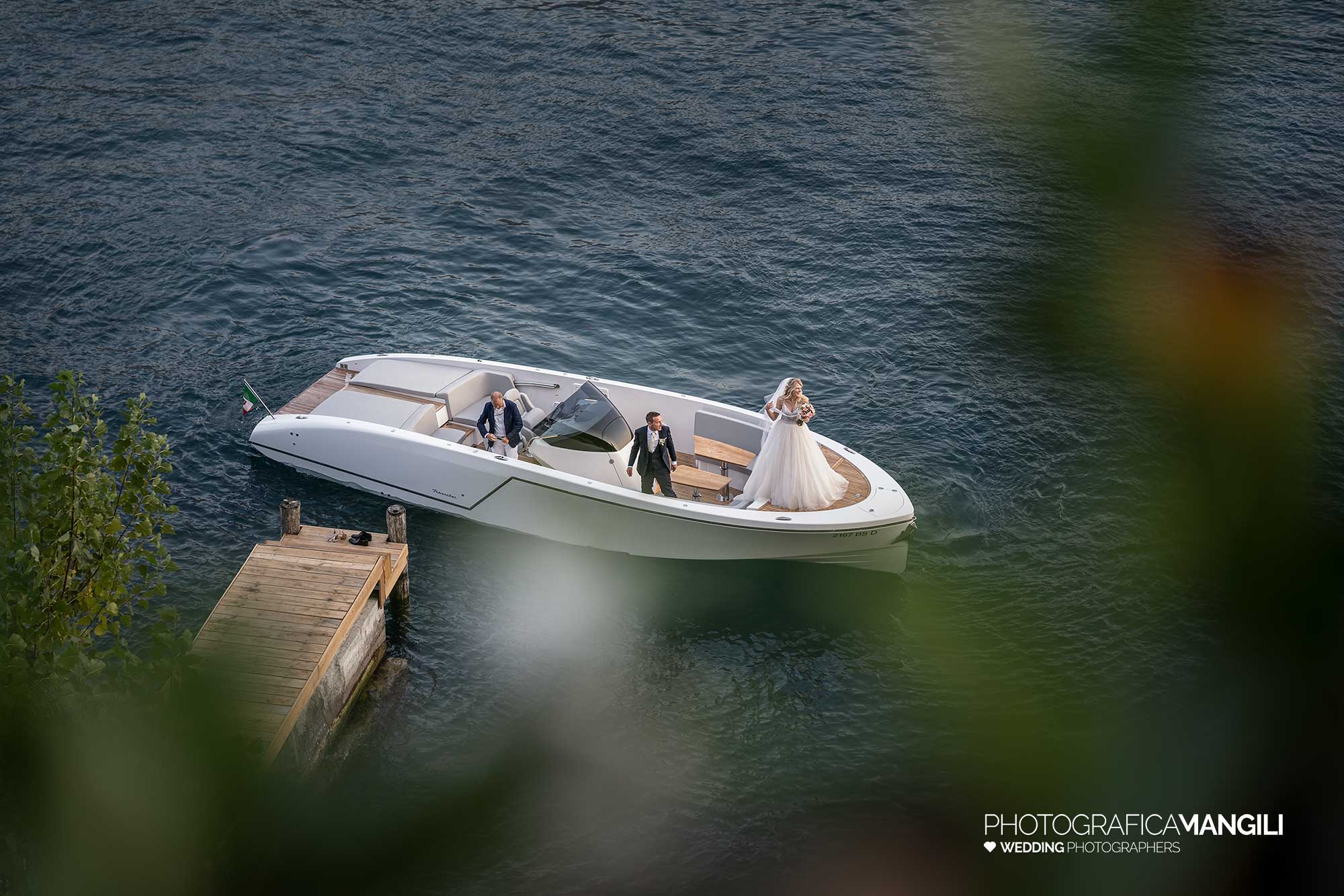 043 fotografo matrimonio wedding sposi motoscafo hotel eala limone del garda lago di garda 043 fotografo matrimonio wedding sposi motoscafo hotel eala limone del garda lago di garda