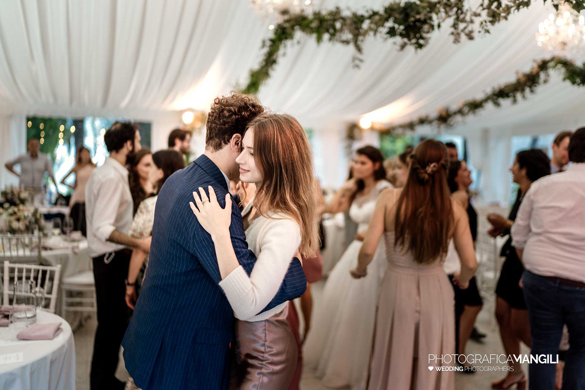 050 foto matrimonio reportage wedding festa balli como lake villa monastero pax 050 foto matrimonio reportage wedding festa balli como lake villa monastero pax