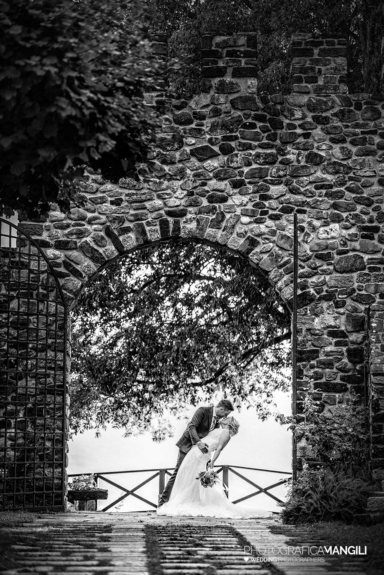 050 foto matrimonio reportage wedding ritratto sposi lecco castello rossino 050 foto matrimonio reportage wedding ritratto sposi lecco castello rossino