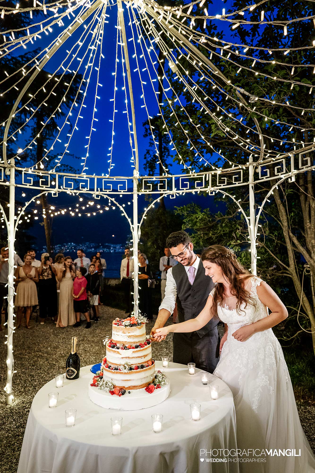 052 foto matrimonio reportage taglio torta wedding como lake villa monastero pax 052 foto matrimonio reportage taglio torta wedding como lake villa monastero pax