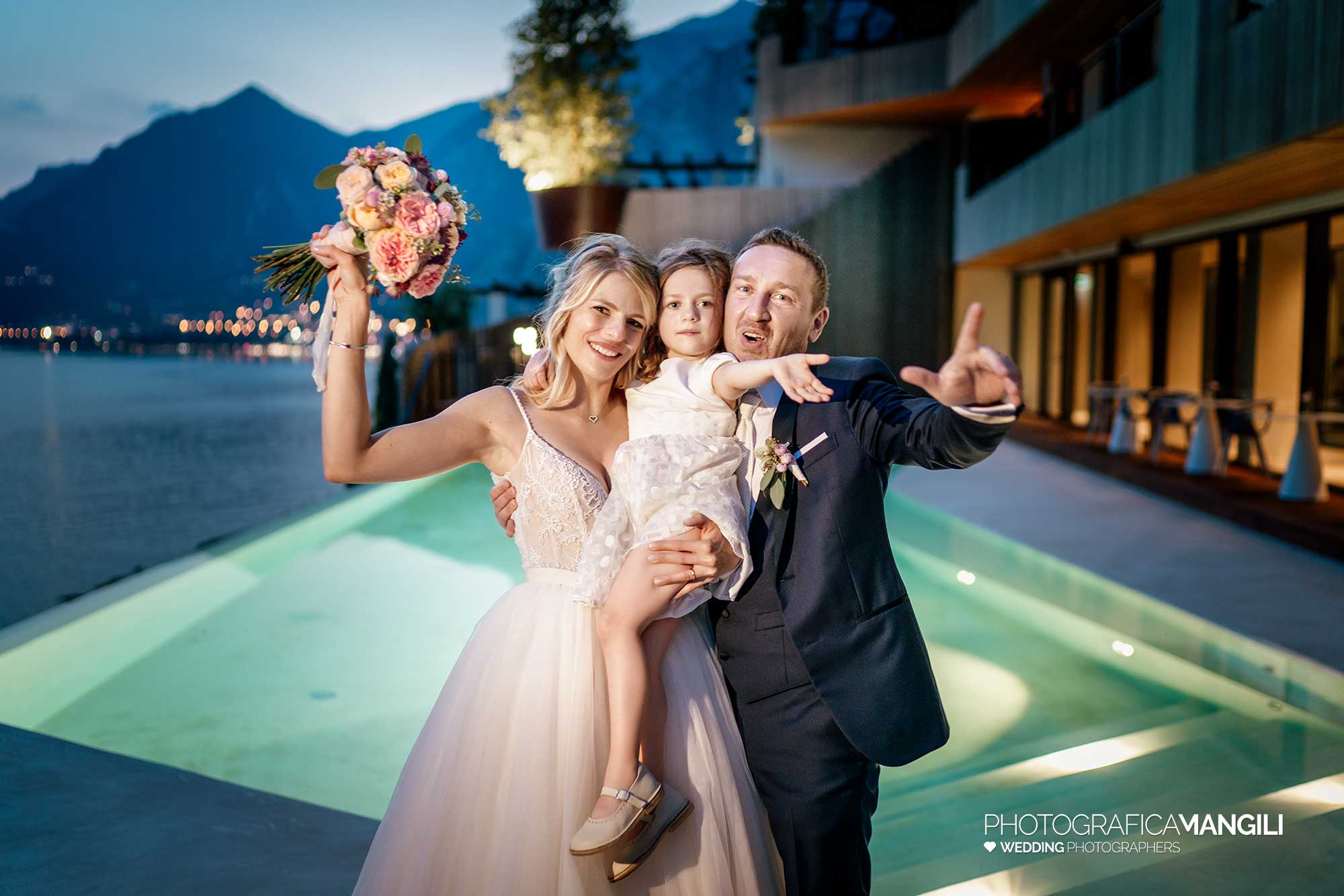 054 fotografo matrimonio wedding ritratto sposi piscina hotel eala limone del garda lago di garda 054 fotografo matrimonio wedding ritratto sposi piscina hotel eala limone del garda lago di garda