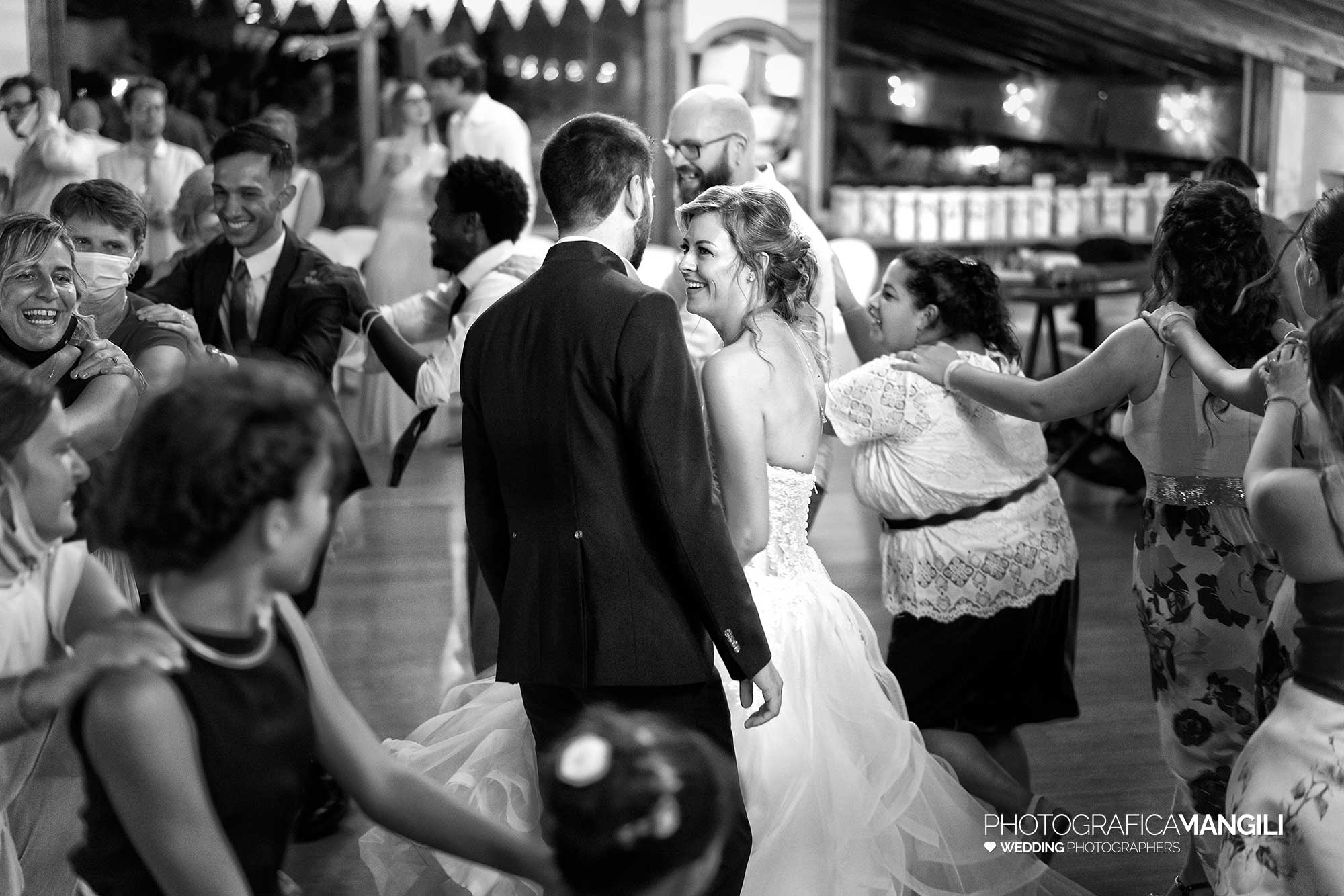 064 foto matrimonio reportage wedding ballo sposi gandosso bergamo il fontanile 064 foto matrimonio reportage wedding ballo sposi gandosso bergamo il fontanile