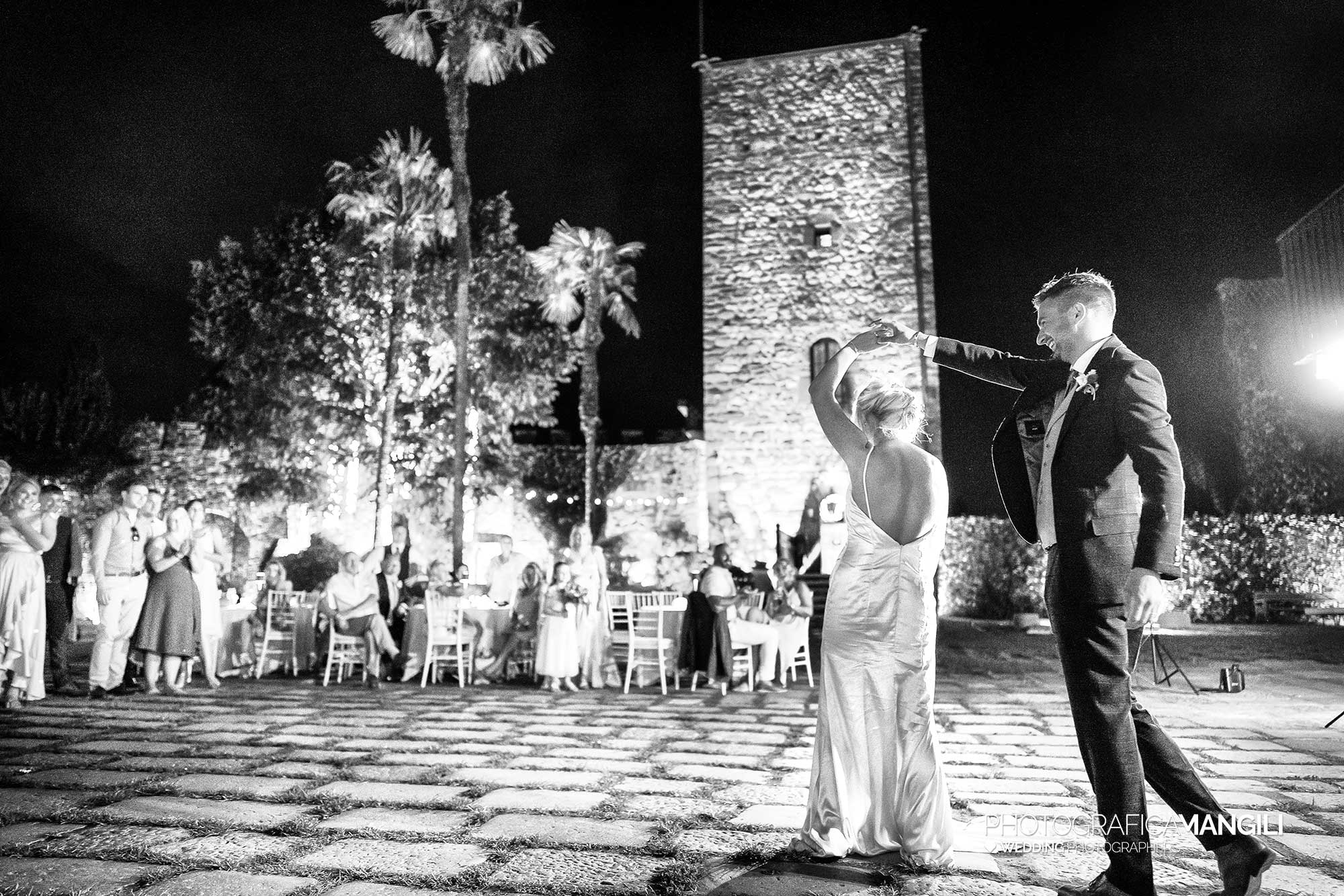 068 foto matrimonio reportage wedding balli festa lecco castello rossino 068 foto matrimonio reportage wedding balli festa lecco castello rossino