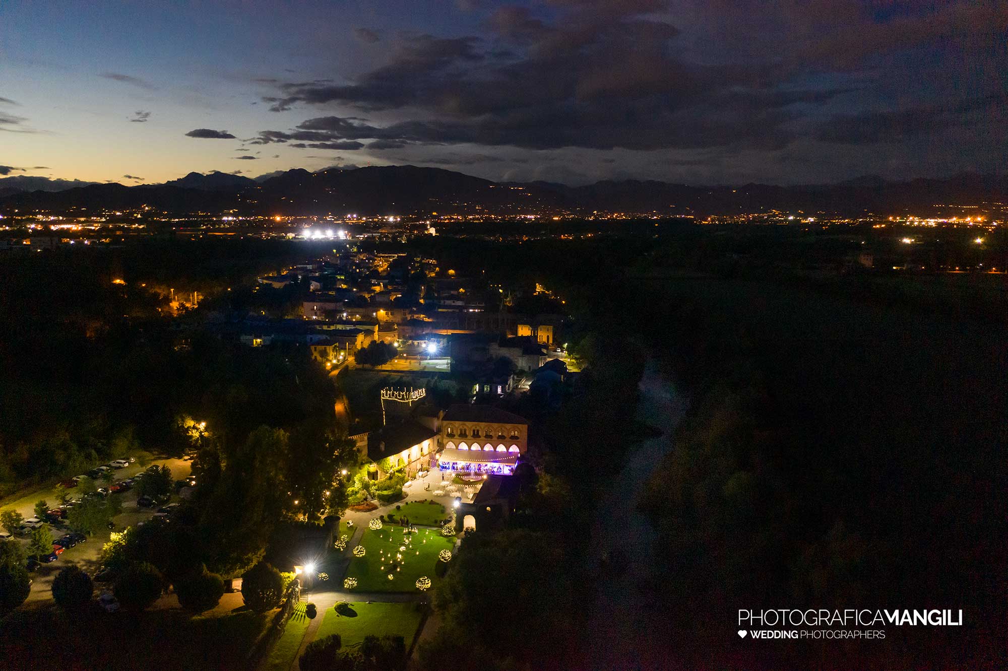 069 foto matrimonio reportage wedding drone panoramica bergamo castello marne 069 foto matrimonio reportage wedding drone panoramica bergamo castello marne