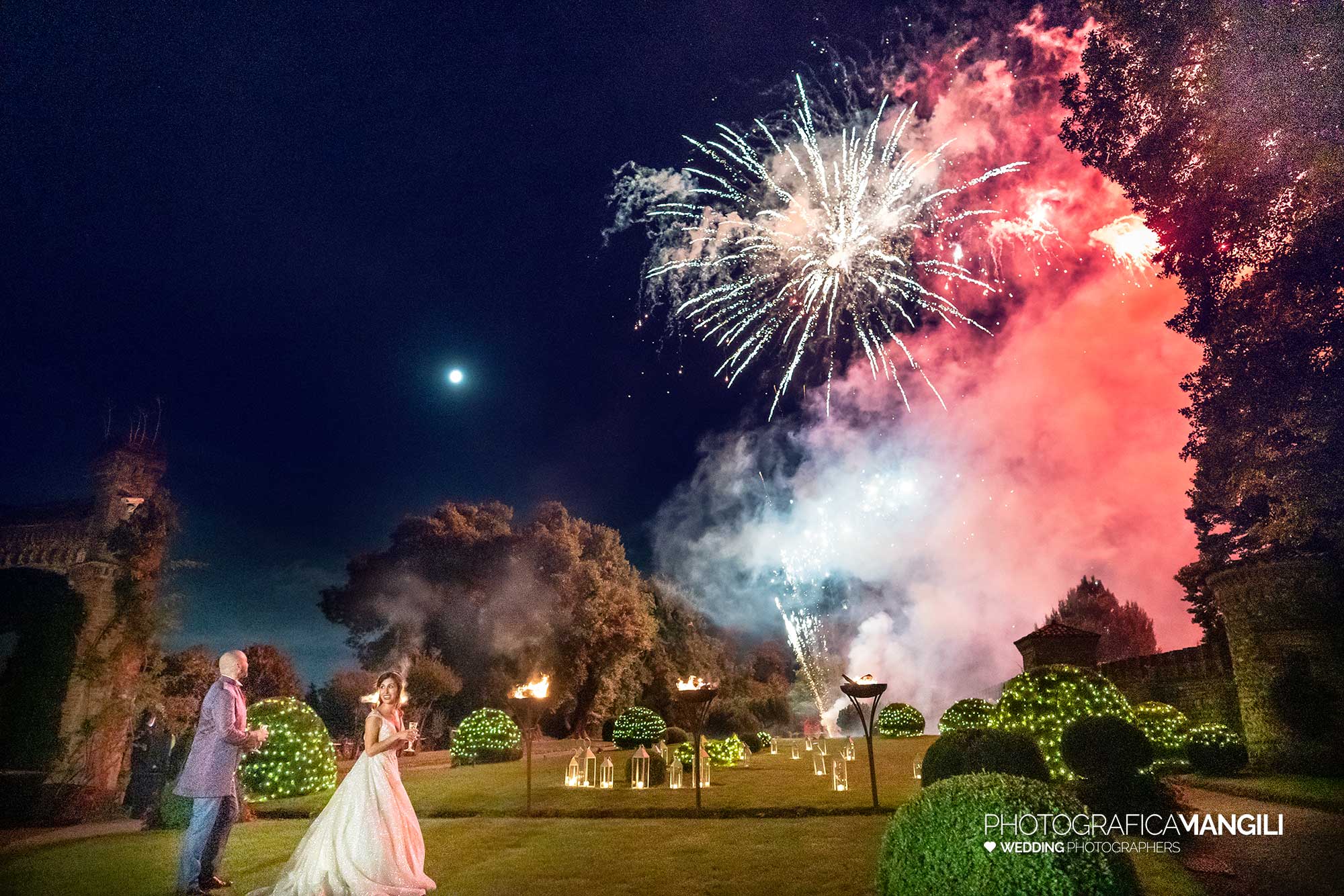 075 foto matrimonio reportage wedding fuochi artificio bergamo castello marne 075 foto matrimonio reportage wedding fuochi artificio bergamo castello marne