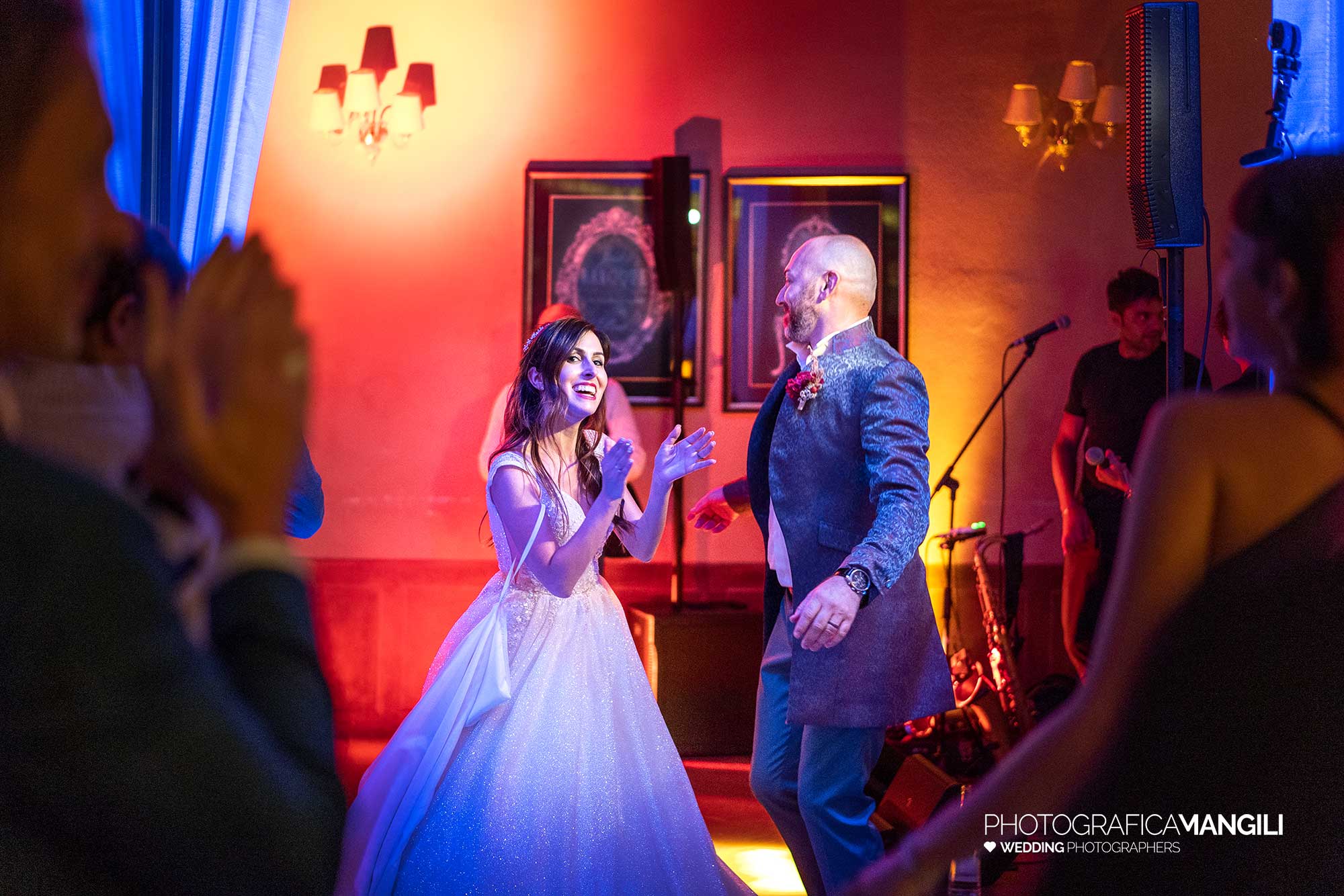 083 foto matrimonio reportage wedding balli festa bergamo castello marne 083 foto matrimonio reportage wedding balli festa bergamo castello marne