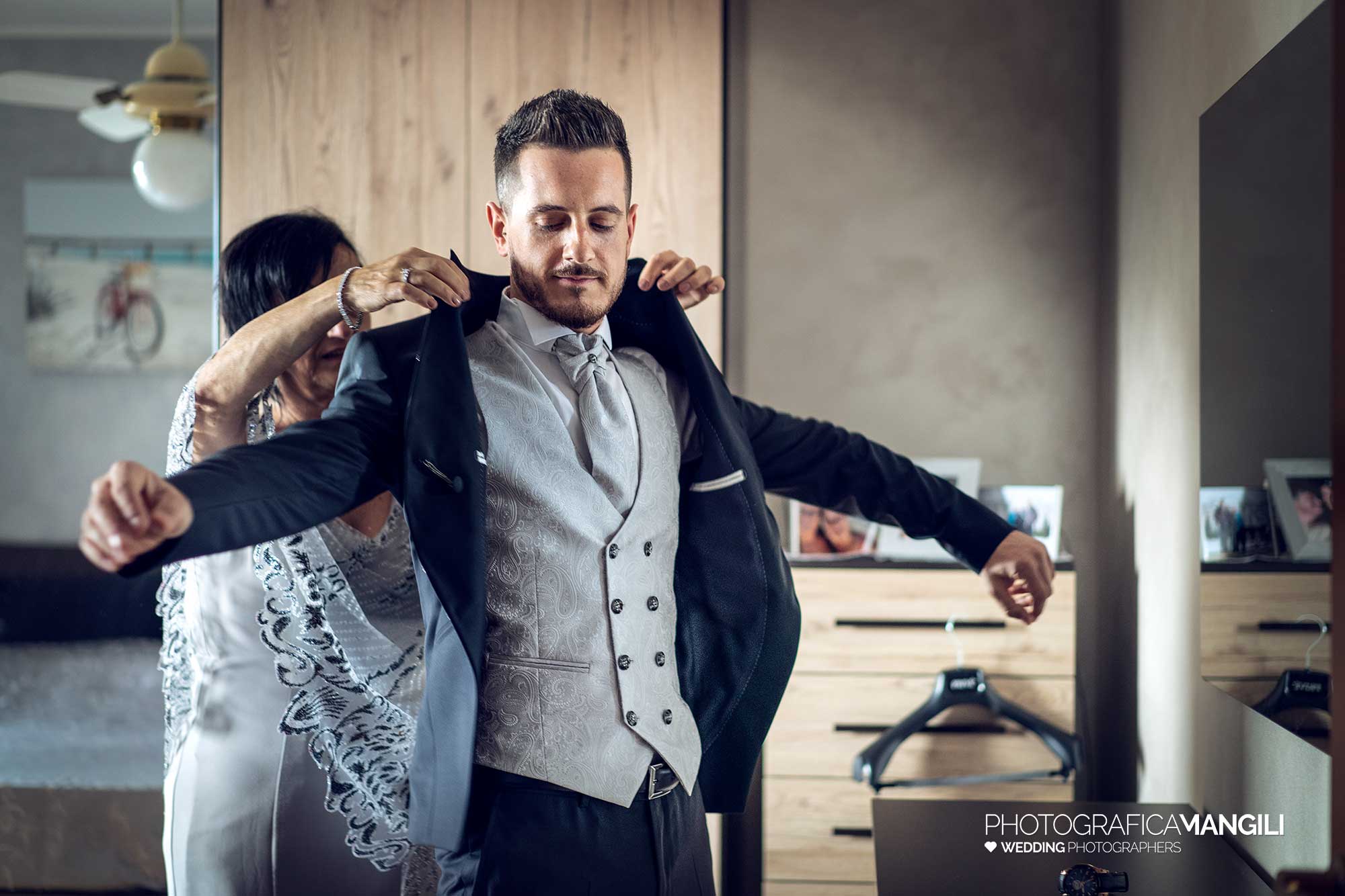 005 reportage foto matrimonio preparativi sposo wedding villa mattioli monza brianza 005 reportage foto matrimonio preparativi sposo wedding villa mattioli monza brianza